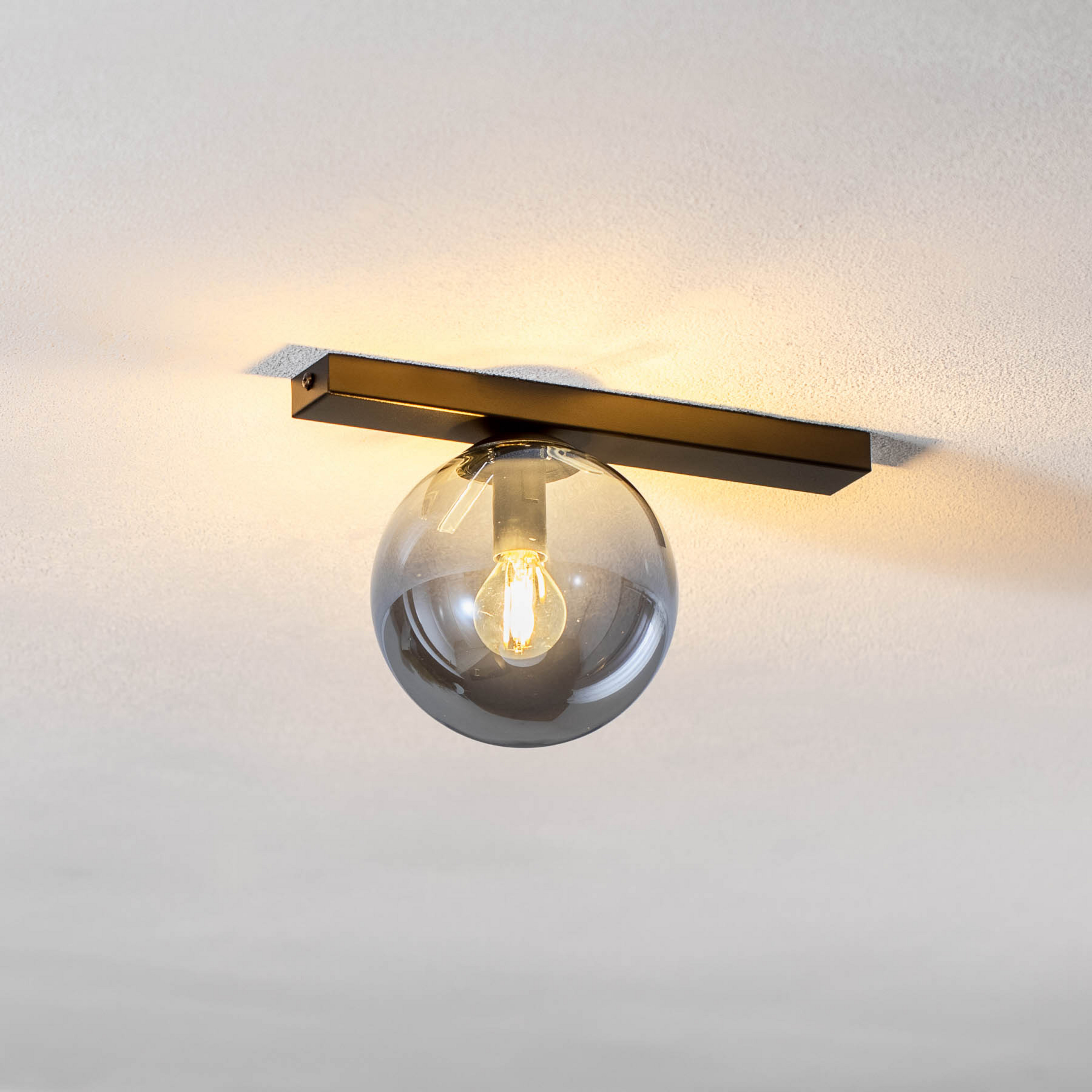 Griestu lampa Fit, melna/grafīta, viena spuldze