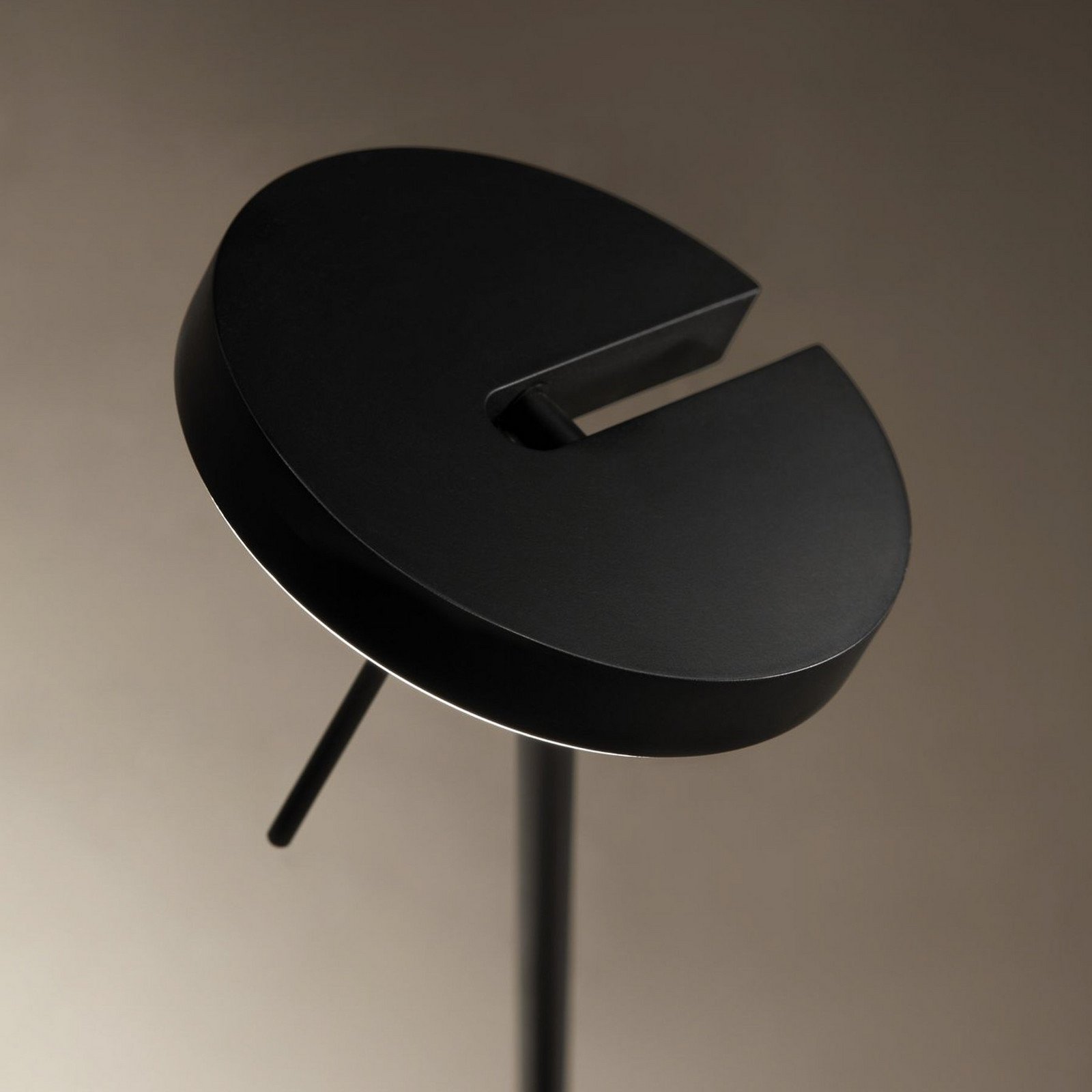 LEDS-C4 Invisible lampă susp. LED 00-5693 Ø 15cm - Camera de zi / sufragerie - modern - negru mat - Metal