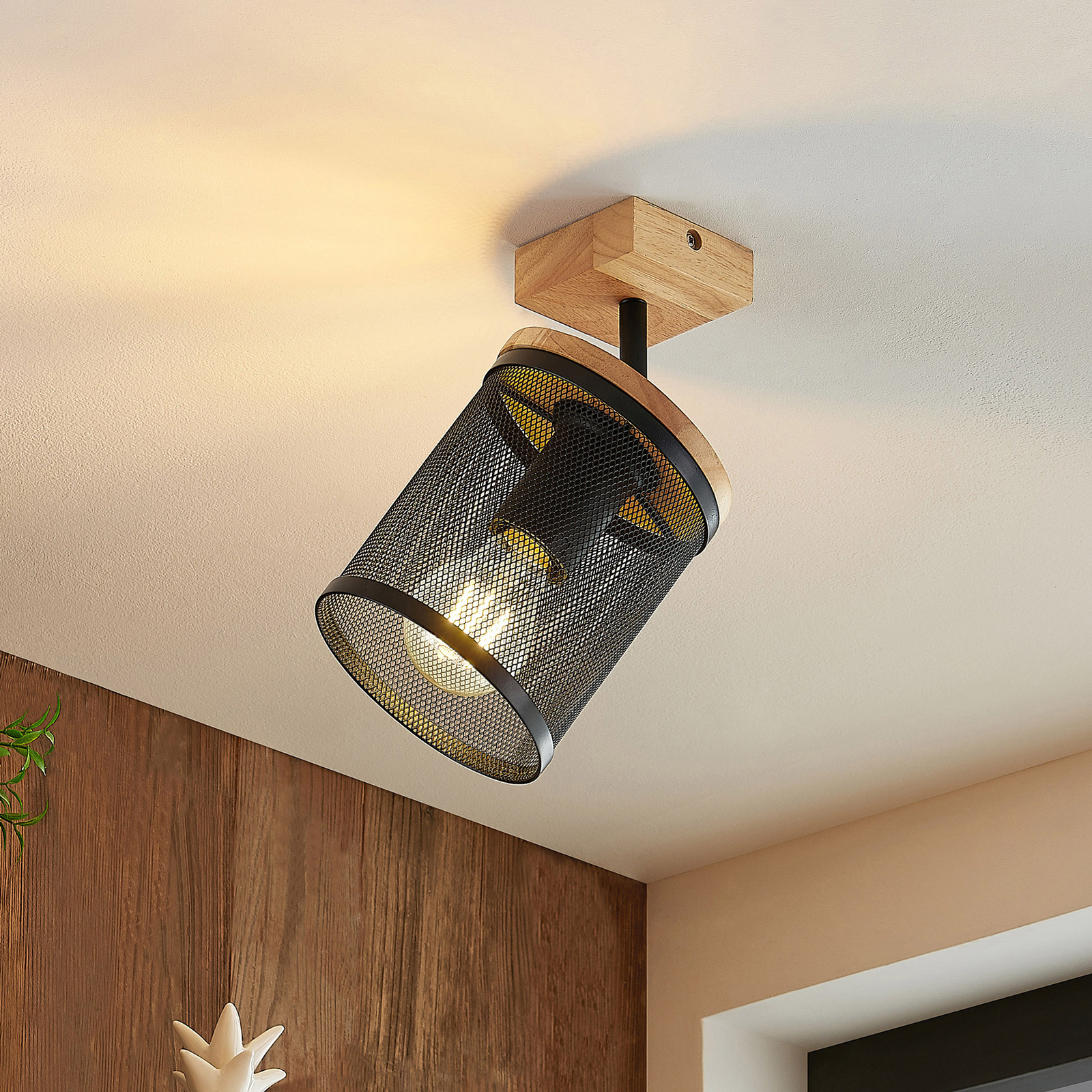 Lindby Kiriya spotlight, grid lampshade, 1-bulb