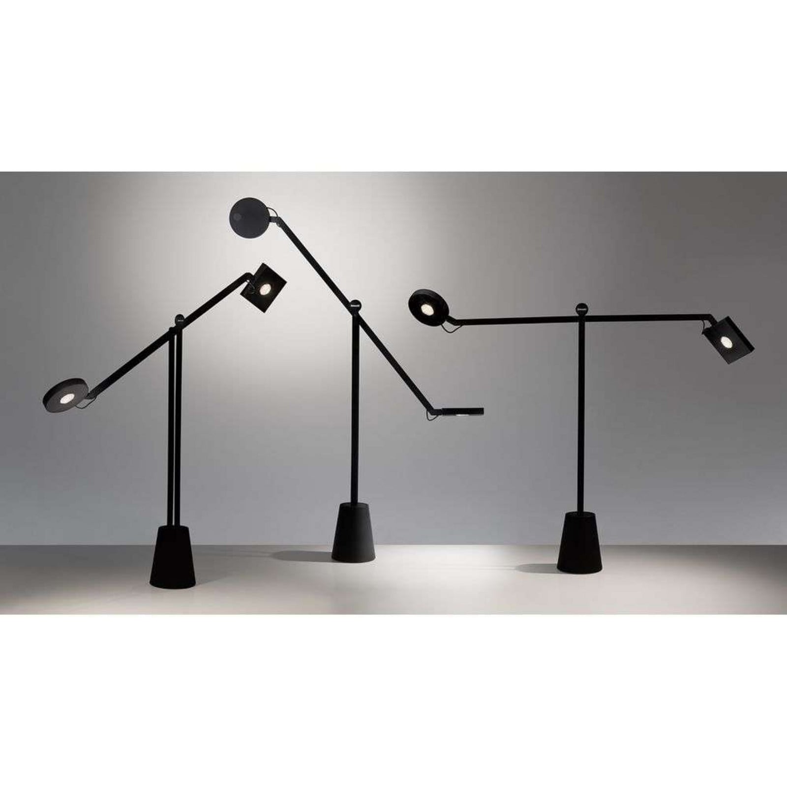 Equilibrist T LED Tischleuchte Black Artemide - Wohnzimmer - Aluminium