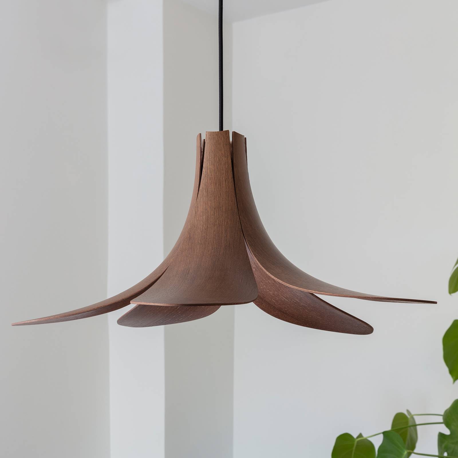 UMAGE suspension Jazz dark oak suspension noire