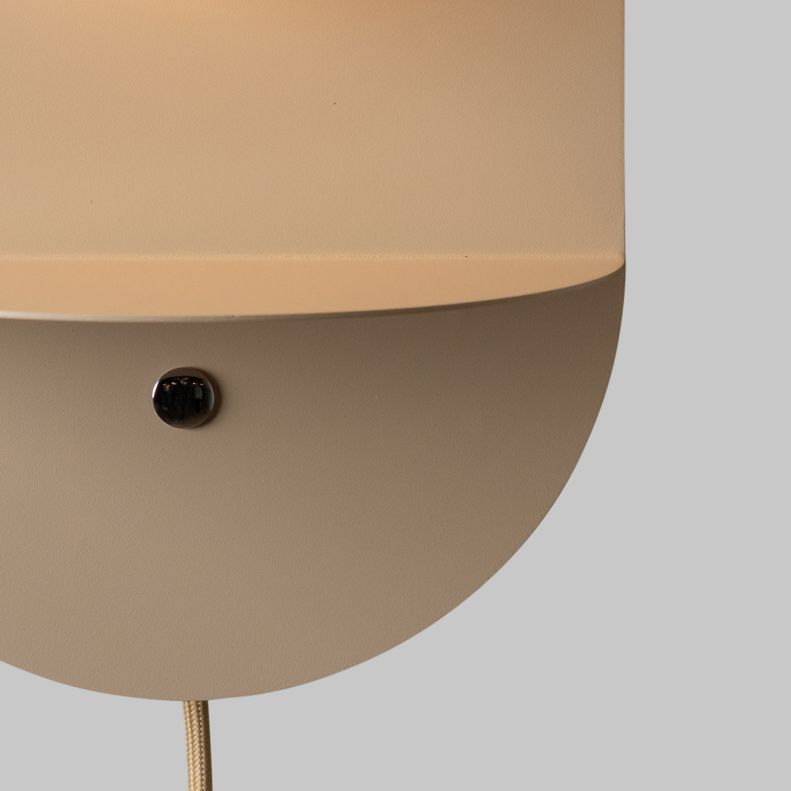IT'S ABOUT ROMI Wandlampe Tokyo, beige, Stecker, Ablage