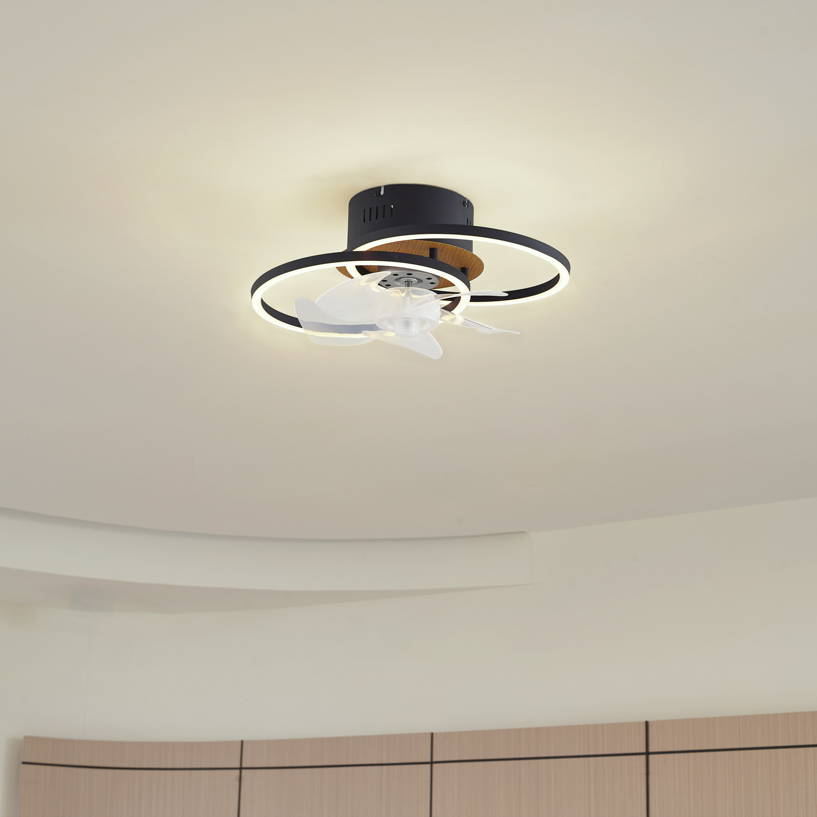 Lomana LED Ceiling Fan CCT Black - Lindby