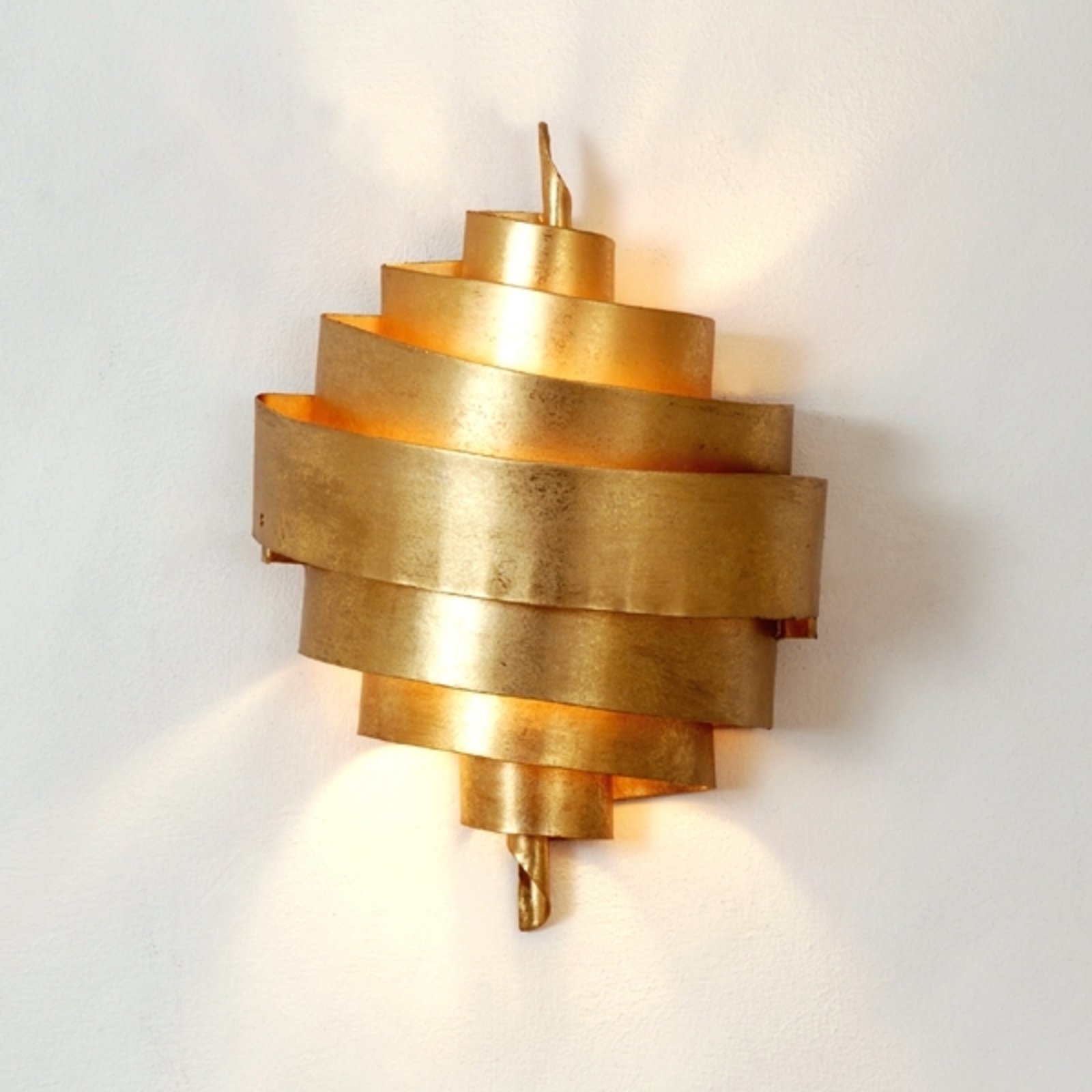 Doeltreffende wandlamp BANDEROLE in goud