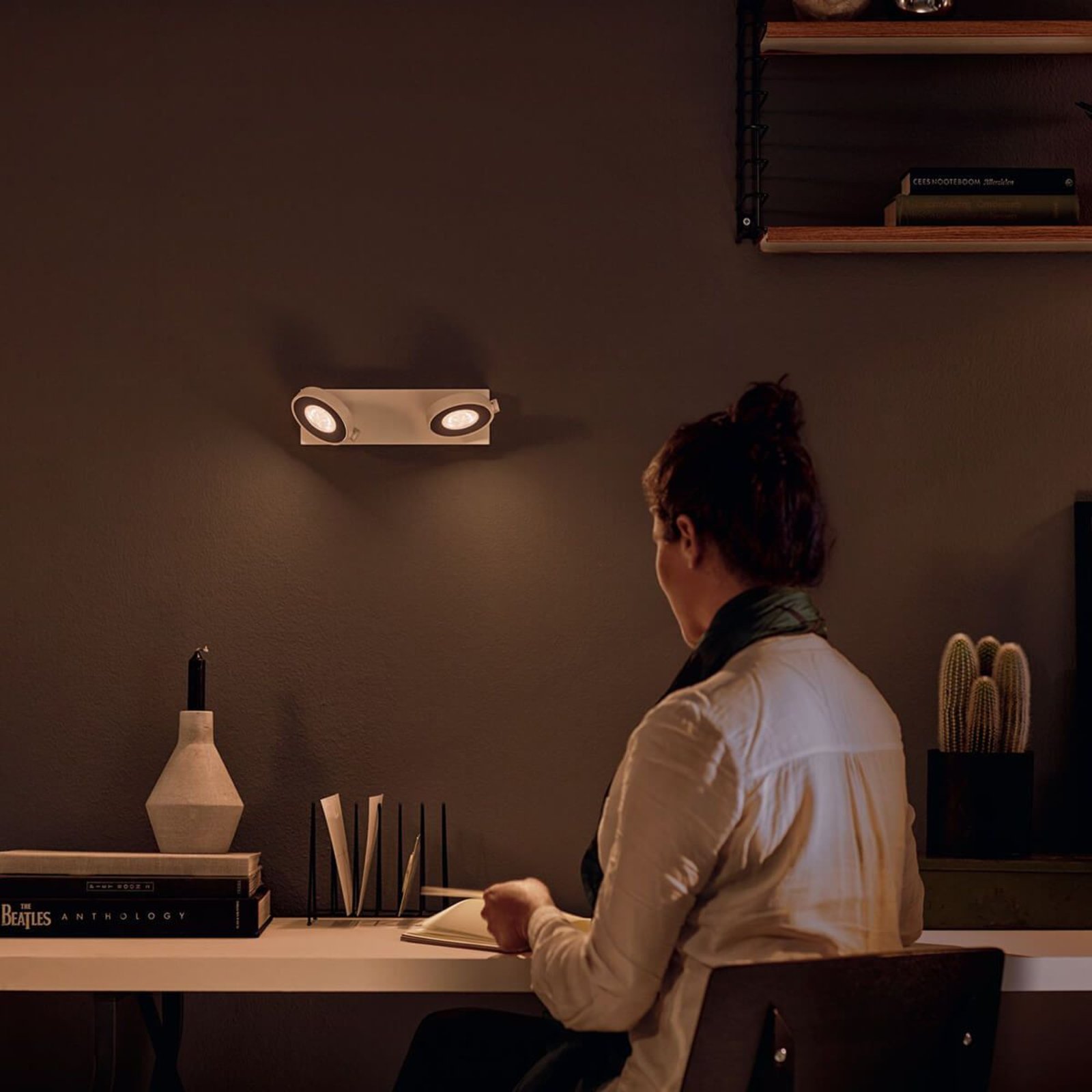 Philips Clockwork LED-spotlight 2 lampor WarmGlow