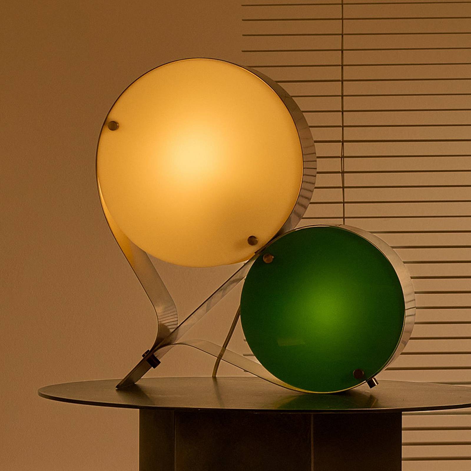 Gubi lampa stołowa Coppia, kość słoniowa/oliwkowa zieleń, wysokość 42 cm