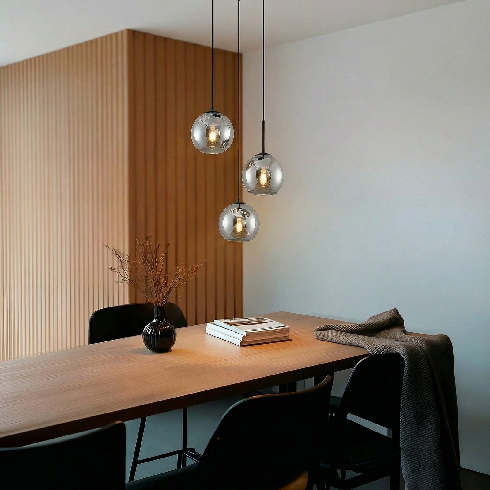 Jurian 3 Round Pendant Black/Smoke - Lindby