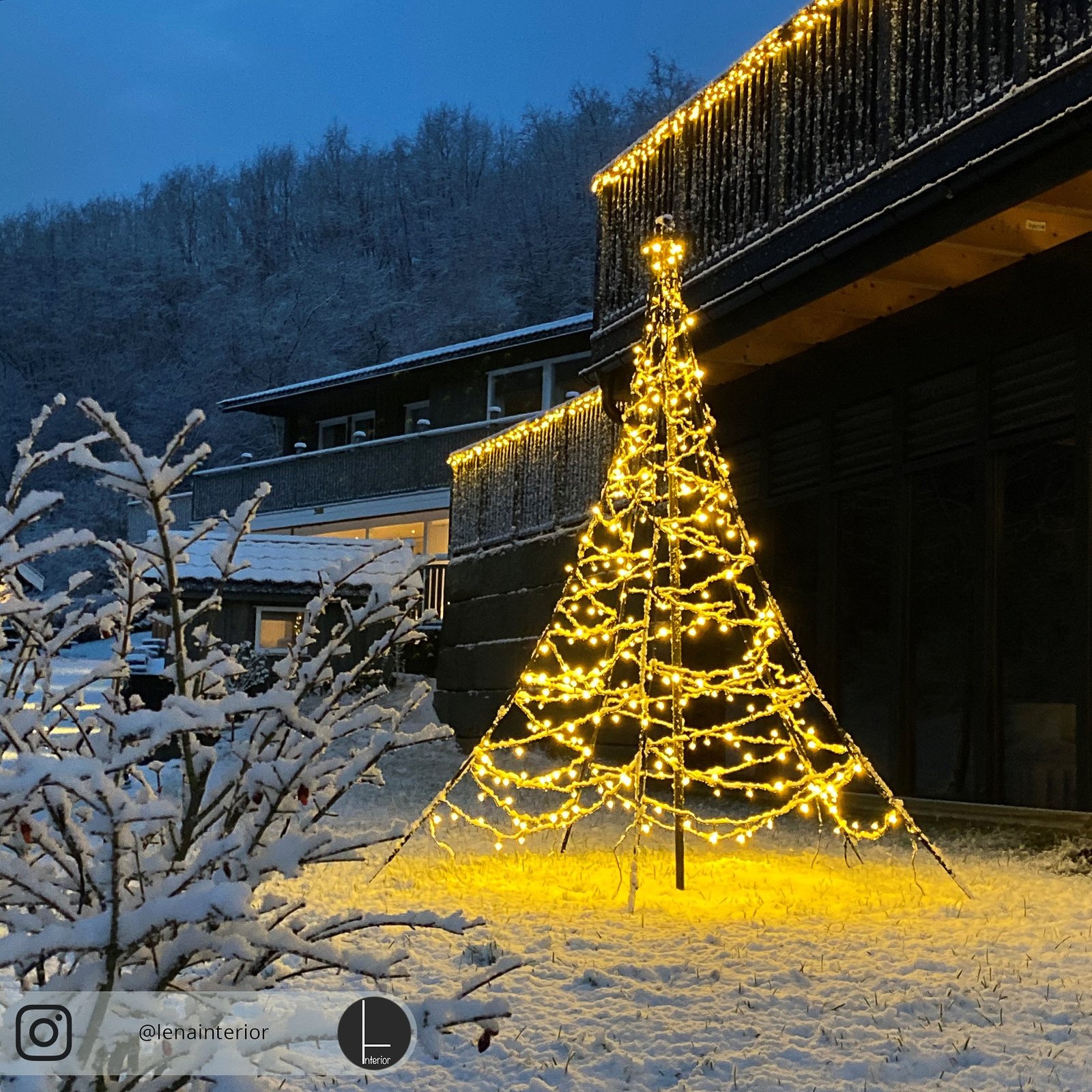 Árbol de Navidad Fairybell con mástil, 2 m 300 LEDs