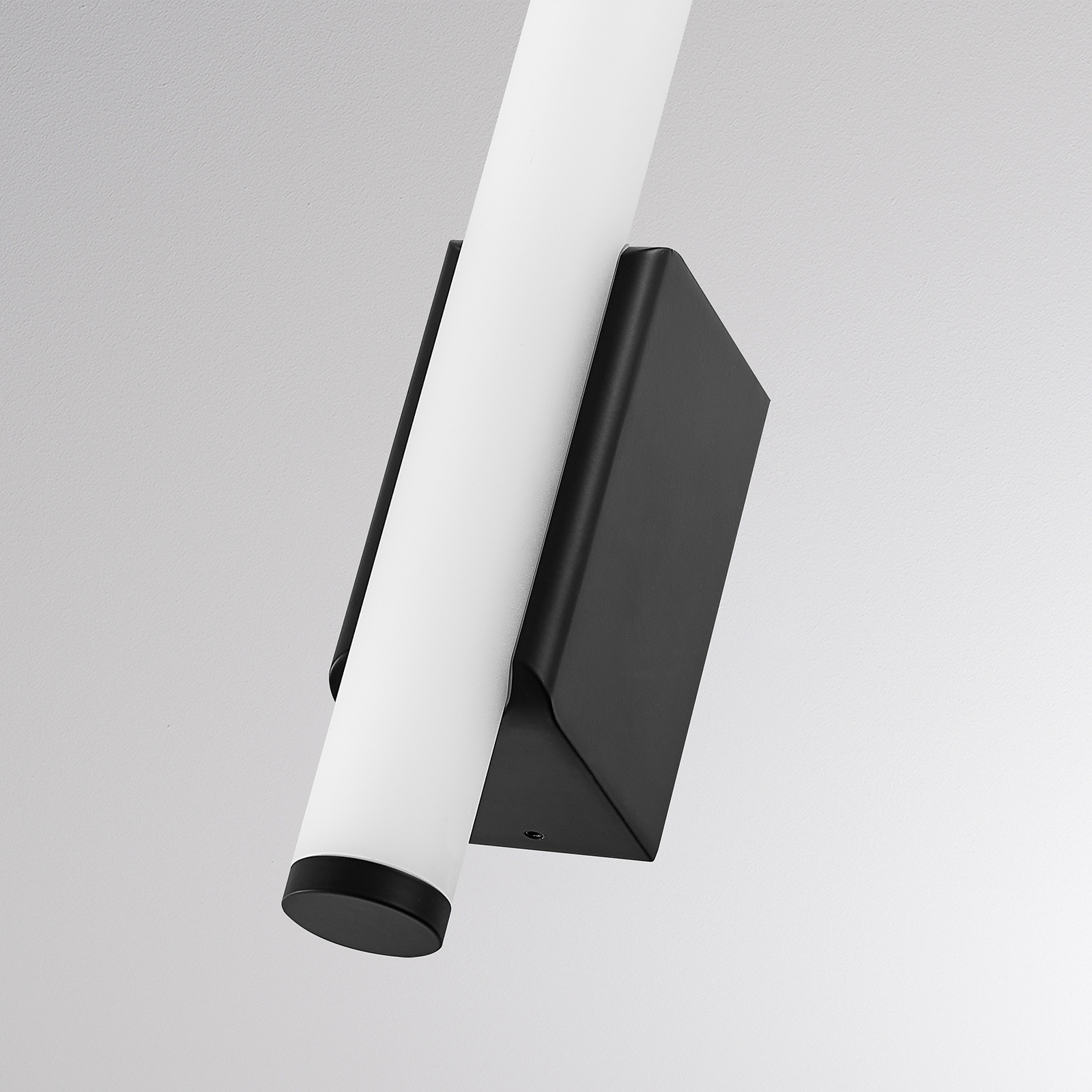 Kinkiet LED VINA UP S, czarny, wysokość 40 cm, IP44, CCT Kinkiet LED VINA UP S, czarny, wysokość 40 cm, IP44, CCT