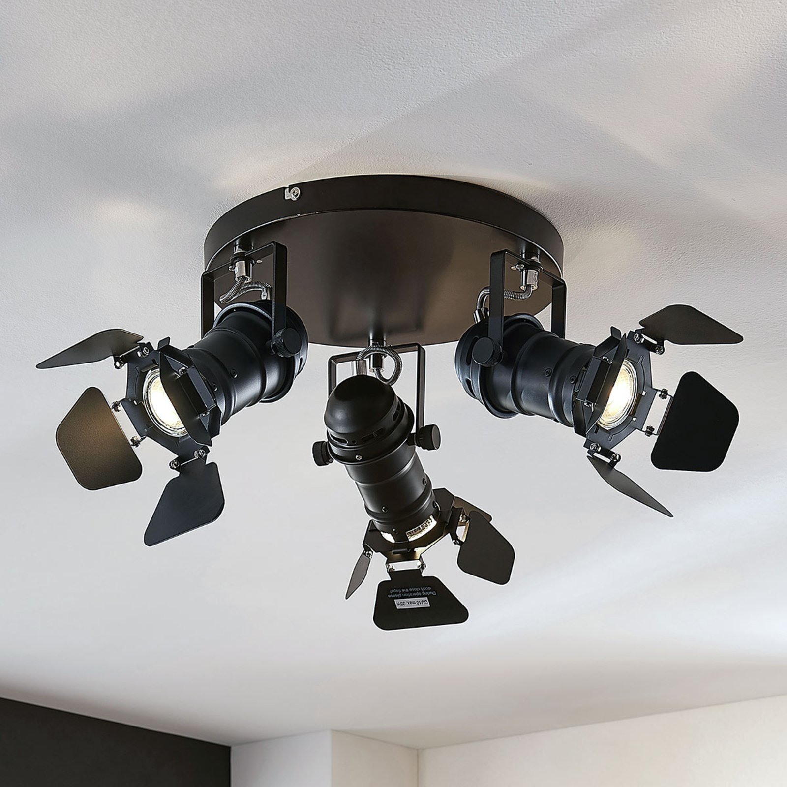 Tilen ceiling light, 3-bulb spotlight design
