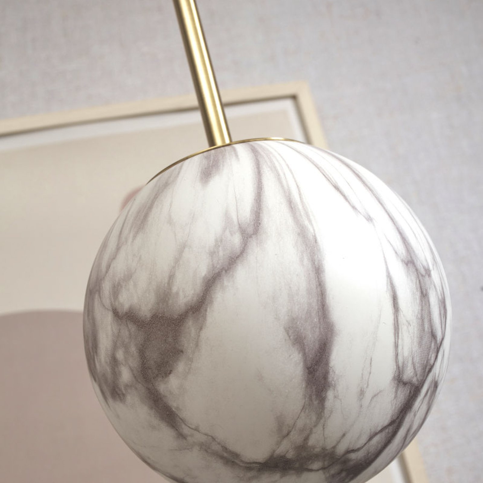 It's about RoMi Carrara pendant light 1-bulb Ø 22cm
