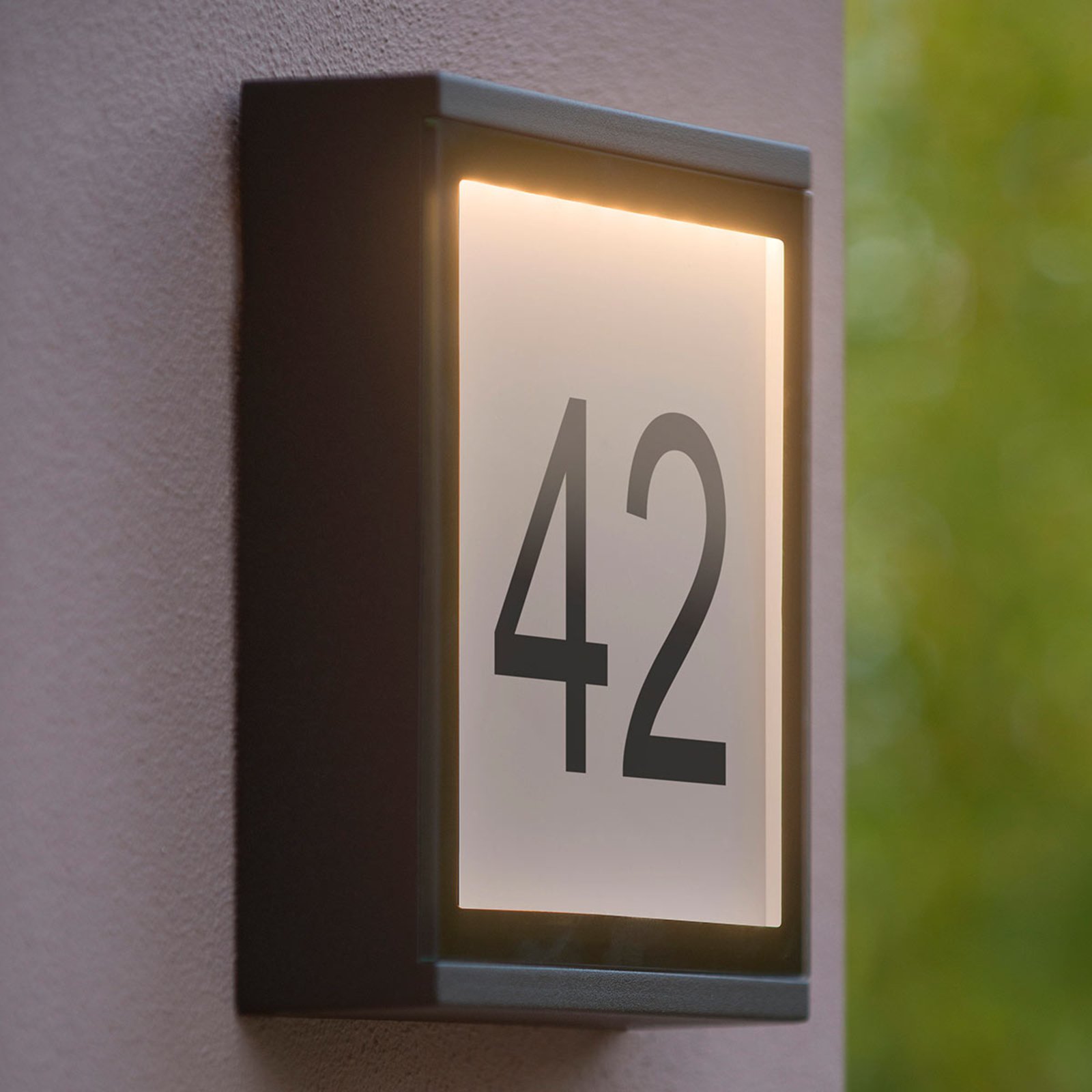 Lucide Cadra LED outdoor wall light with a labelling kit, aluminium, glass, 6 W, energy efficiency: A+, W: 16 cm, H: 20 cm