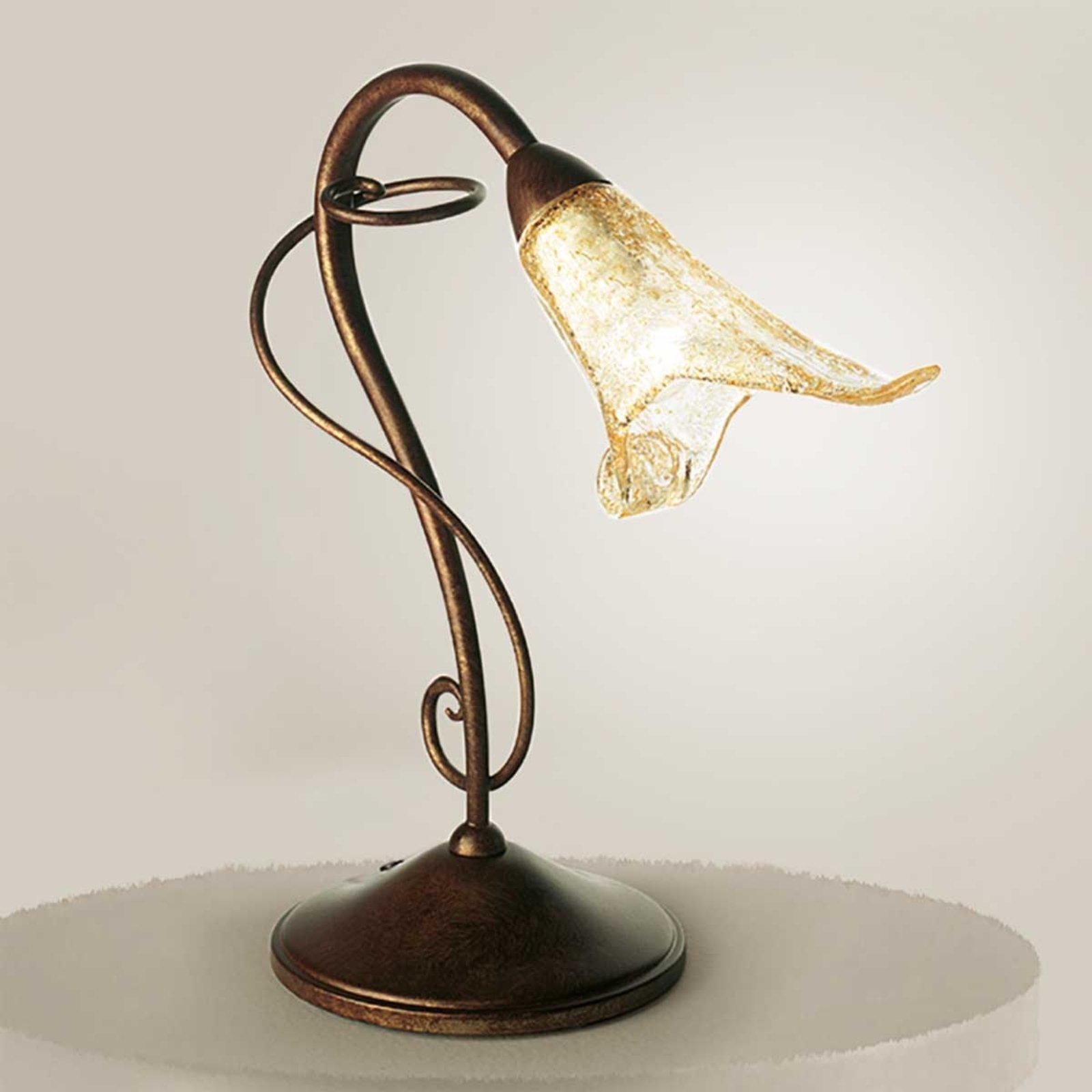 Lámpara de mesa Riccardo con forma de flor