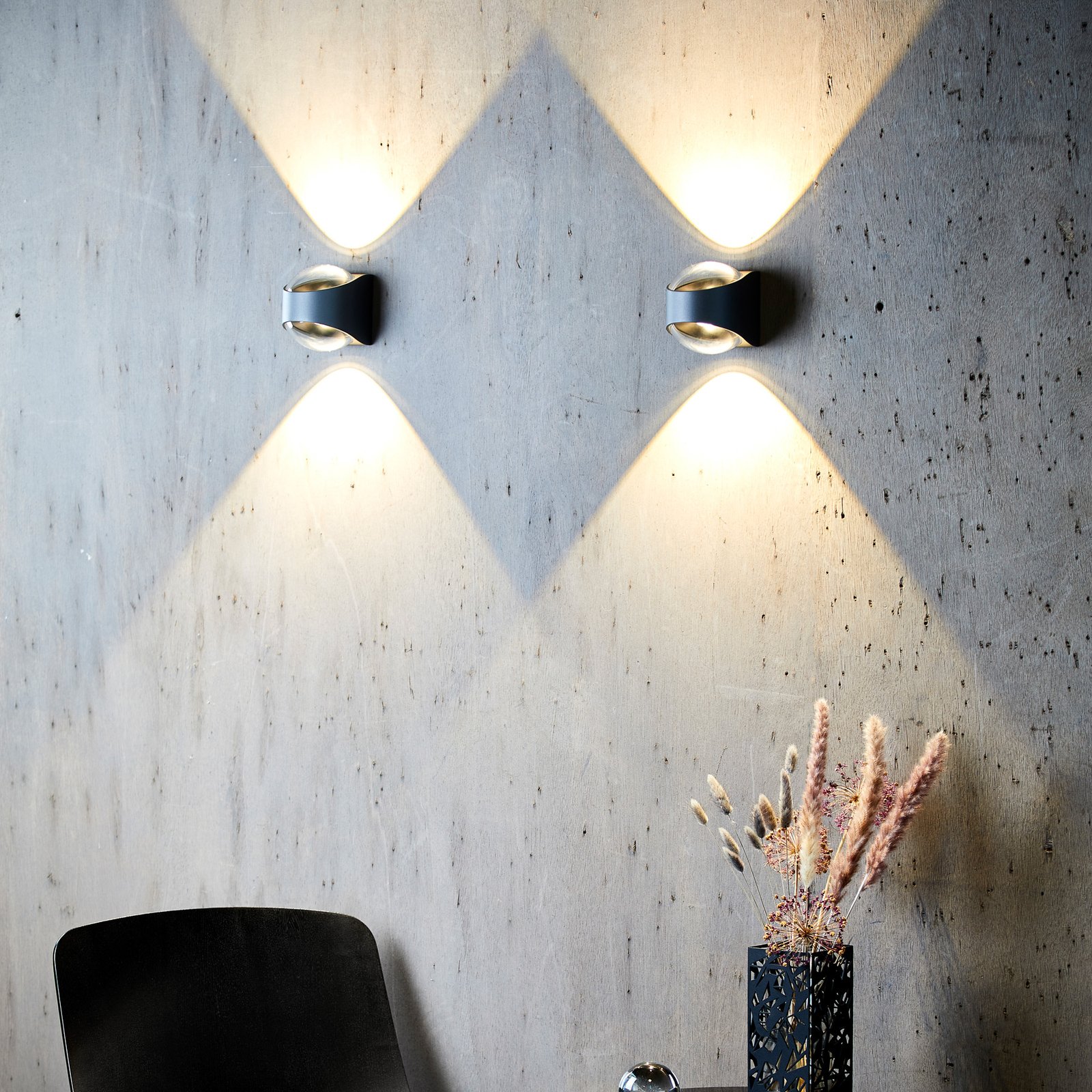 Vanjska zidna svjetiljka Saga gore/dolje crna - LOOM DESIGN Vanjska zidna svjetiljka Saga gore/dolje crna - LOOM DESIGN