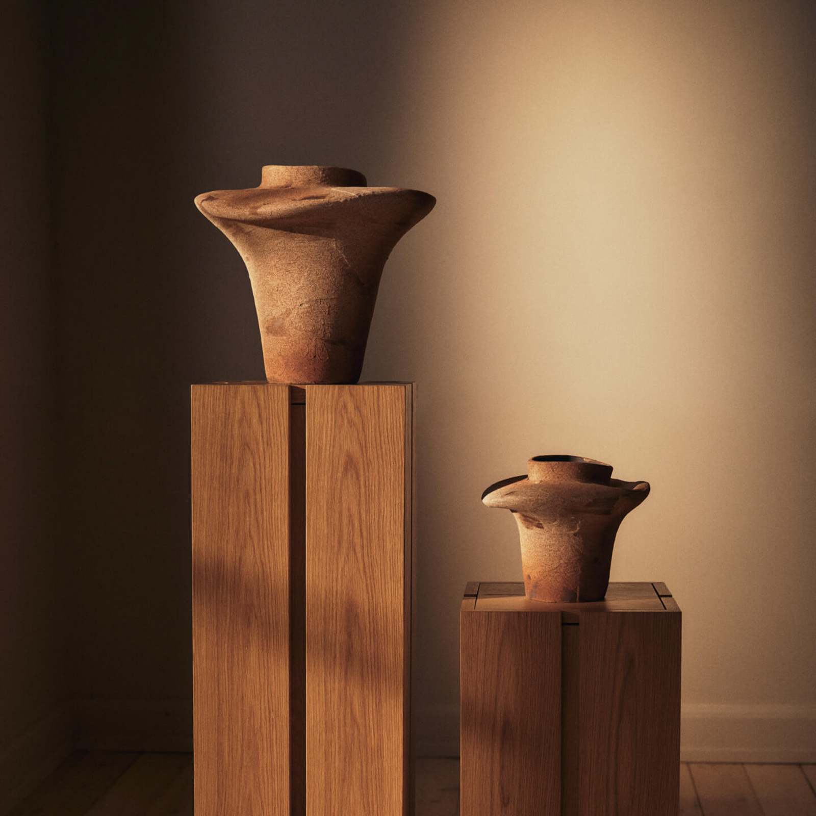 Evio vase, umber brown, height 22 cm, stoneware - ferm LIVING