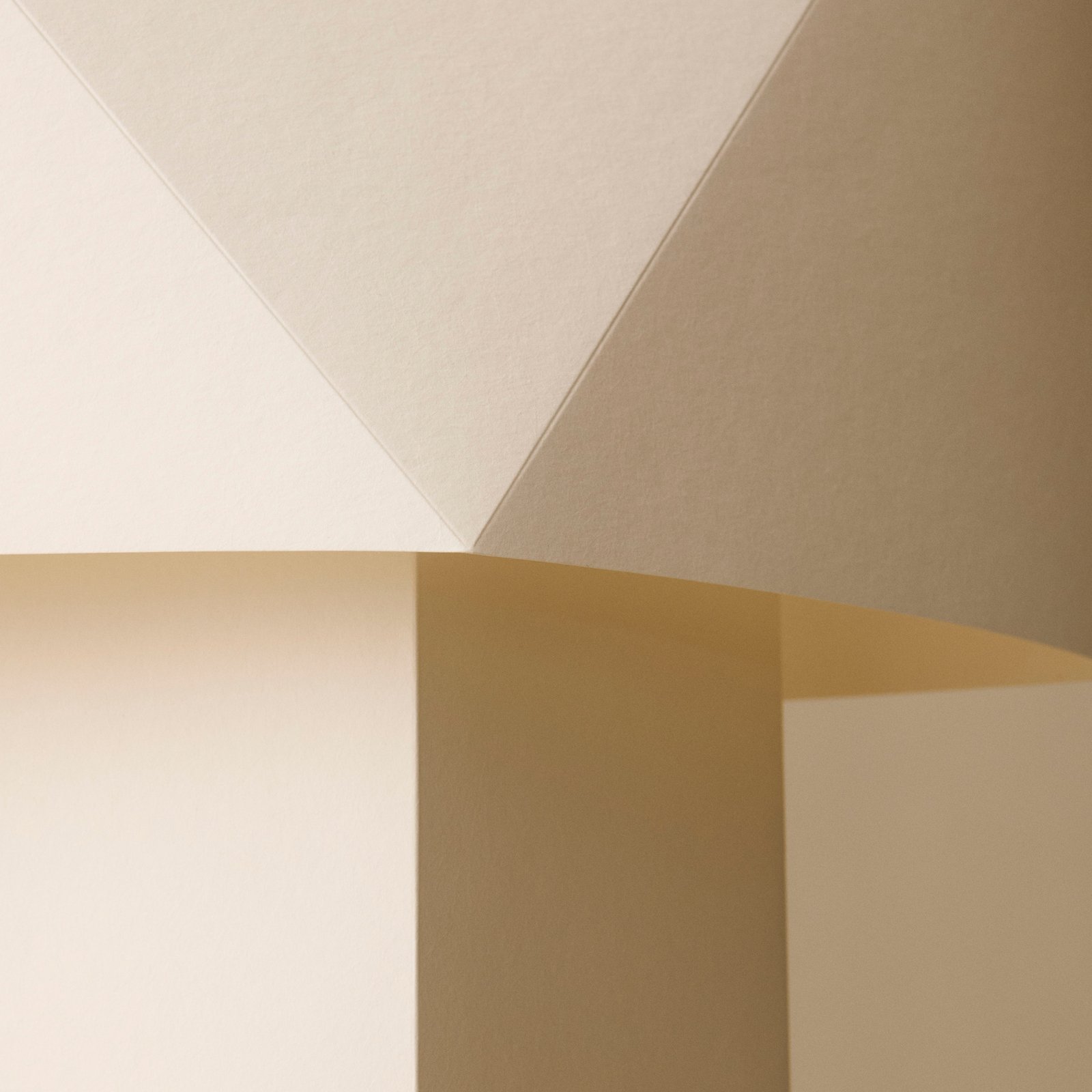 Aplat Tischlampe, Höhe 44 cm, weiß, Seidenpapier E14 - HAY