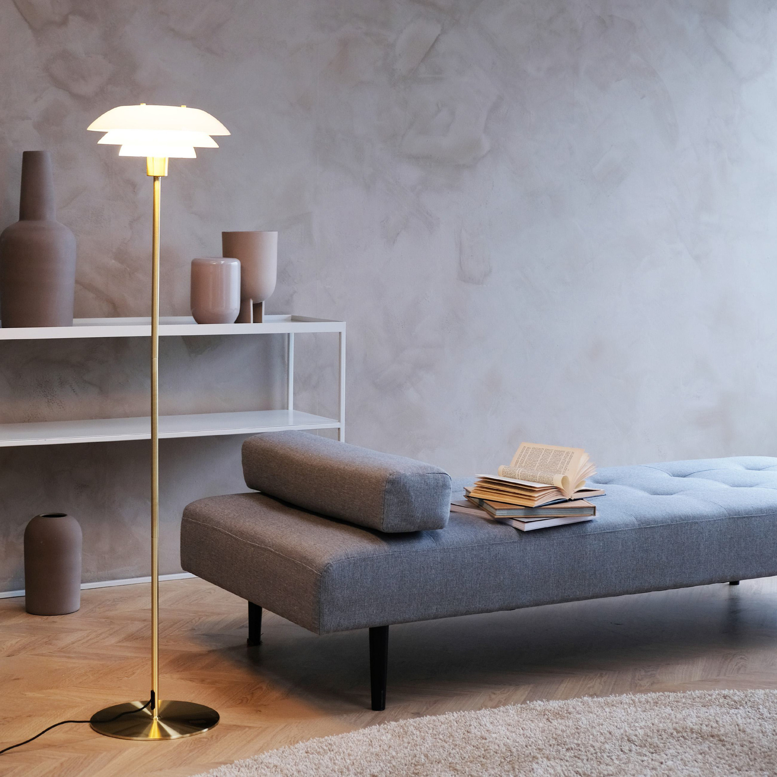 Dyberg Larsen floor lamp DL31, brass-coloured, height 133 cm