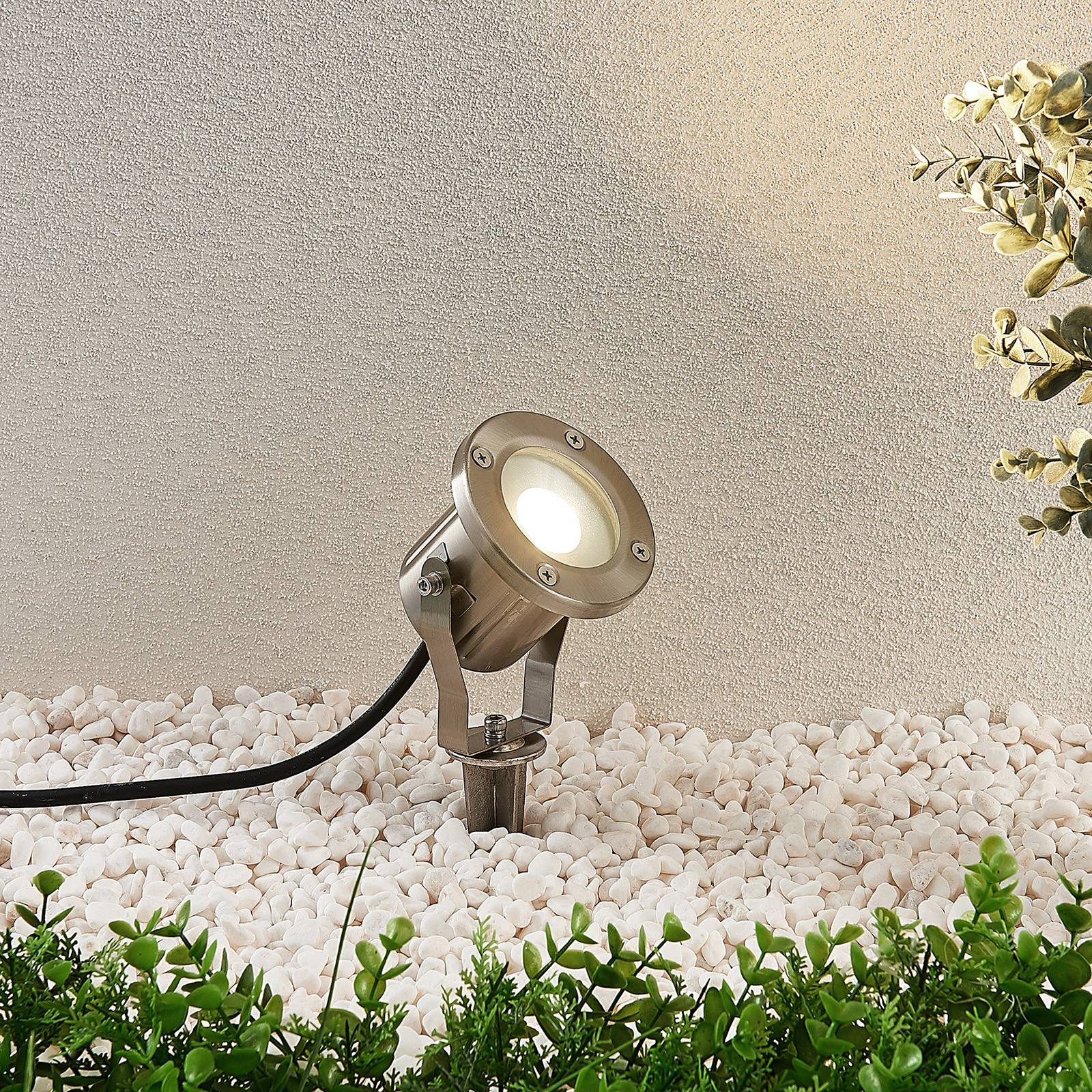Image of Lindby Faretto LED da esterno Mathis con picchetto, IP65