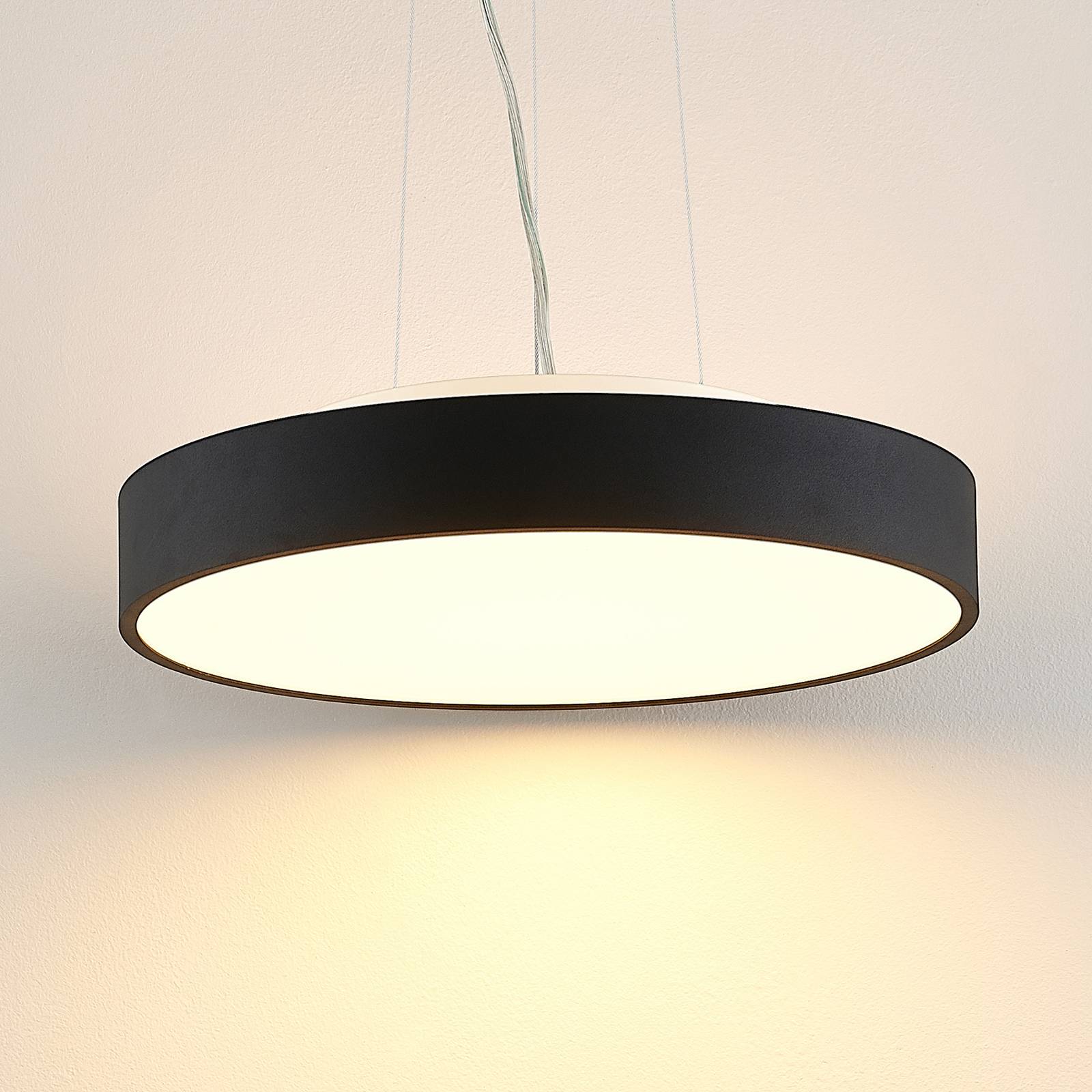 Arcchio lampa wisząca LED Vanida, czarna, Ø 40 cm, góra/dół