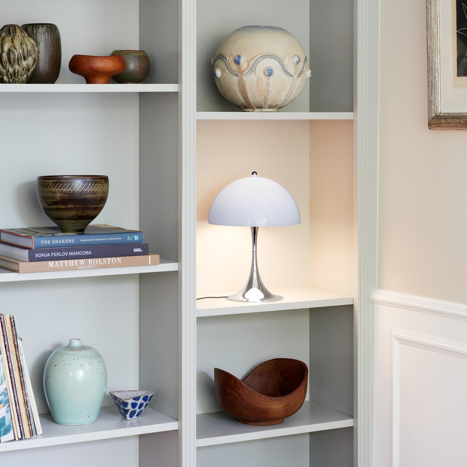 Panthella 250 Table Lamp Grey/Opal - Louis Poulsen