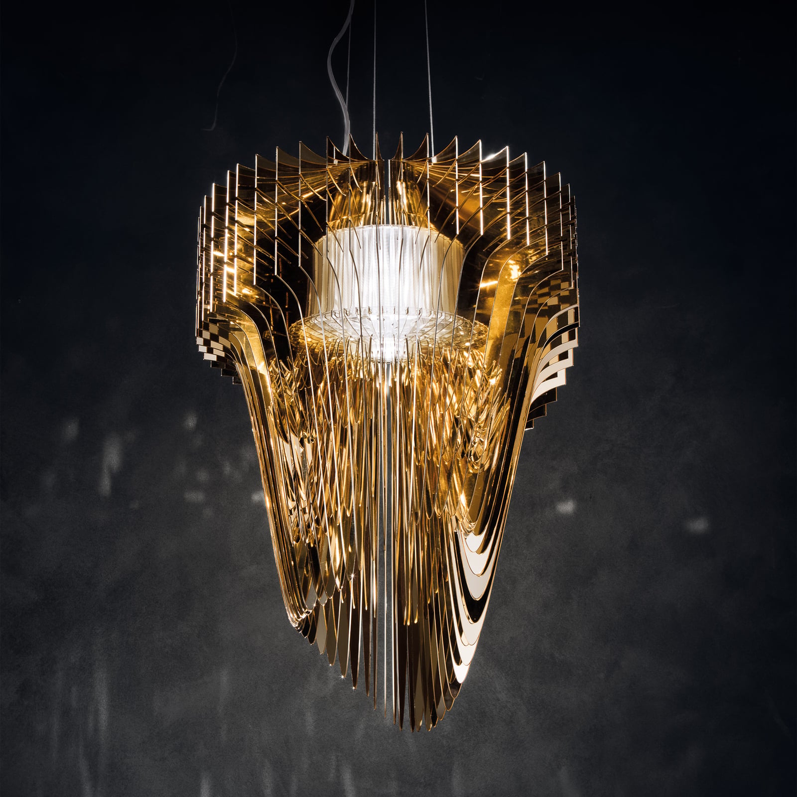 Aria S Hängeleuchte, gold, Ø 50 cm - Slamp
