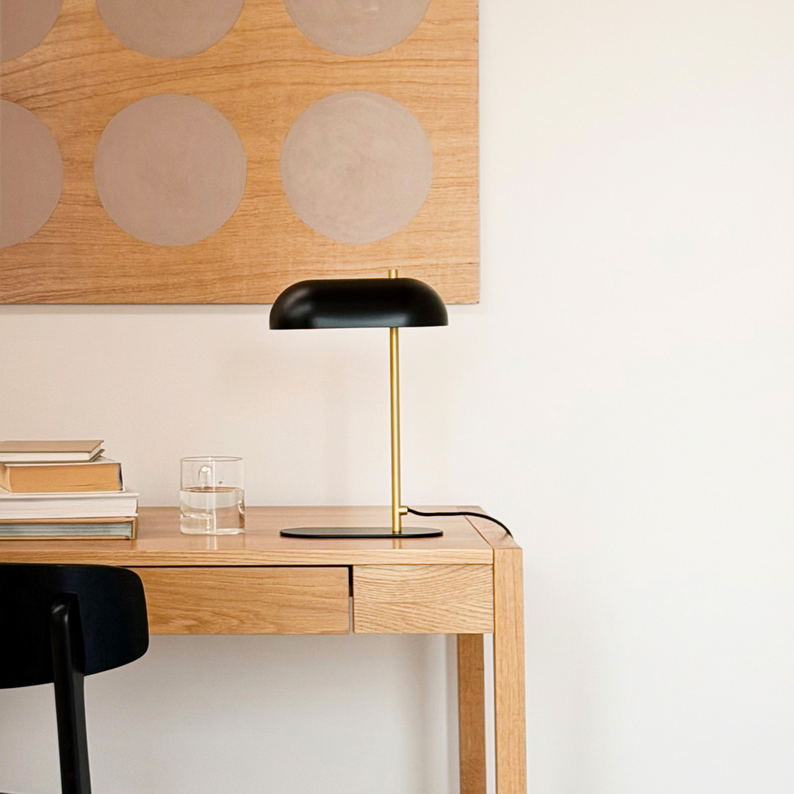 Dyberg Larsen Tischleuchte Mini Arch, schwarz/messing, 32 cm