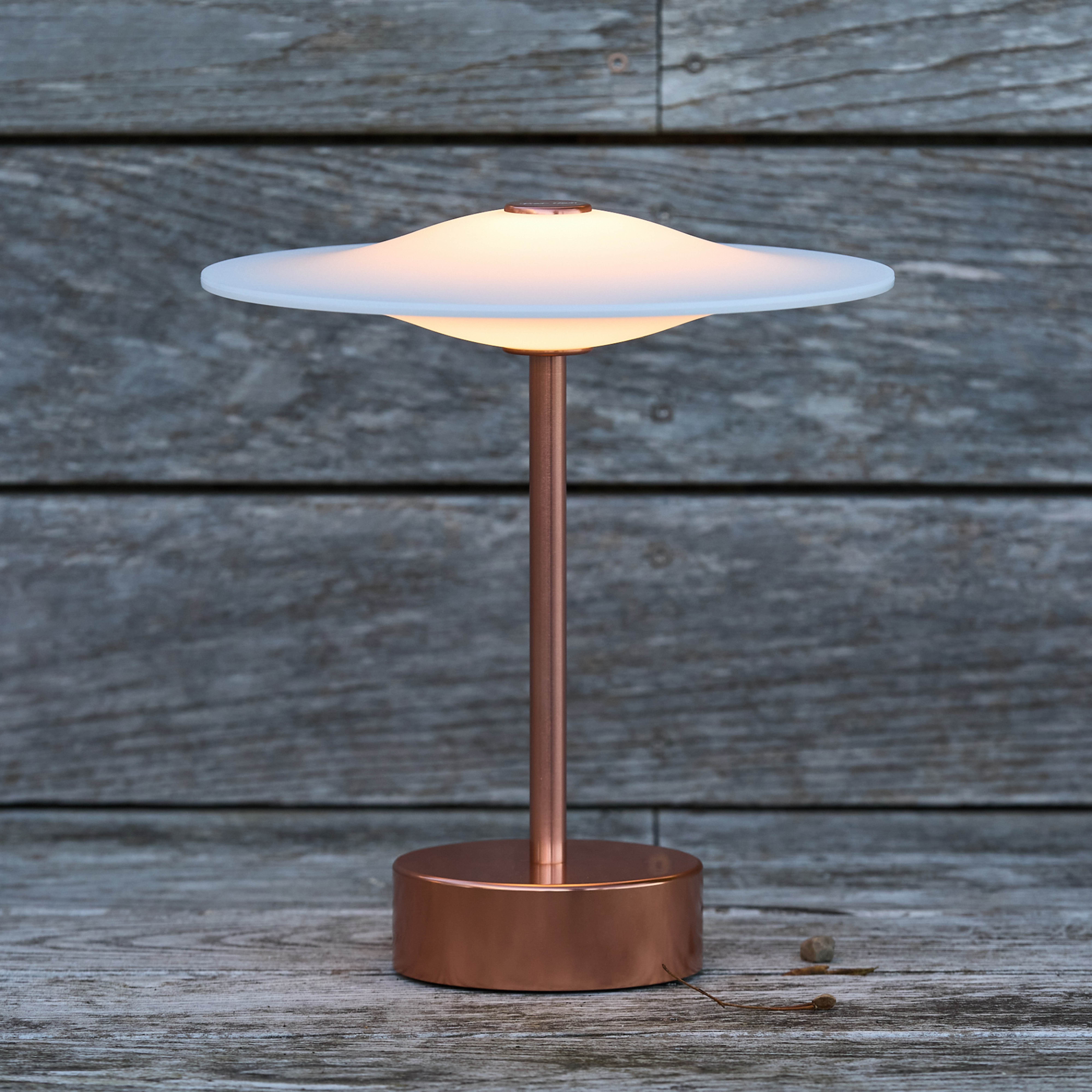 Prijenosna LED stolna lampa Sinus 22, bakrena, IP44 - Piet Hein