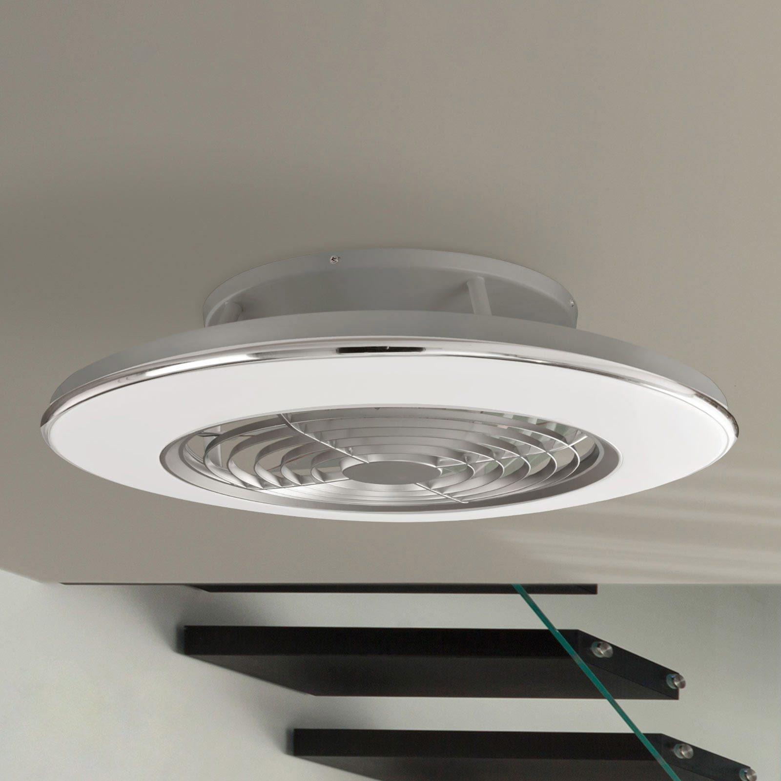 Alisio LED ceiling fan, app-controllable, chrome