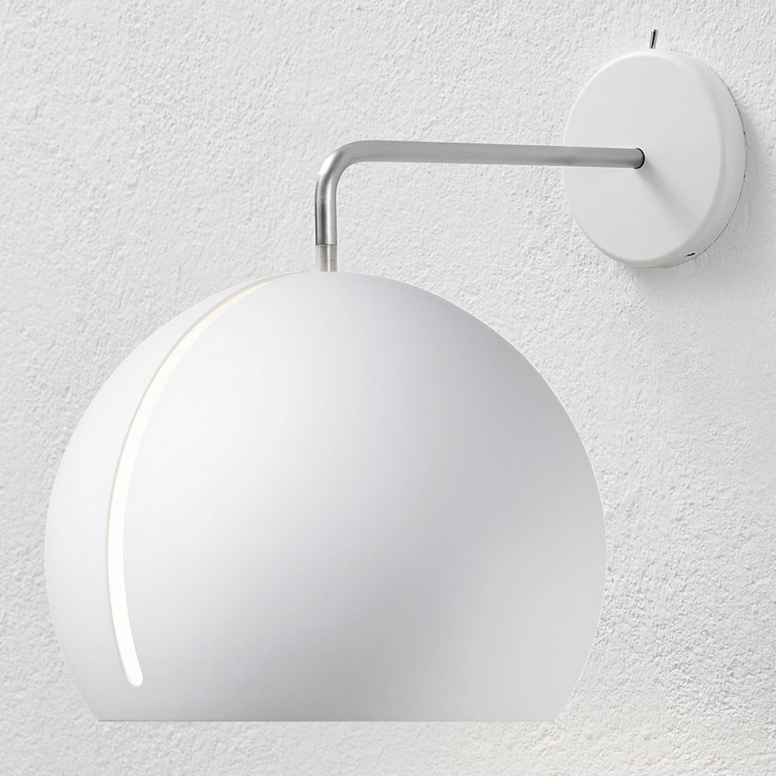 Nyta Tilt Globe Wall Wandleuchte, Wandmontage