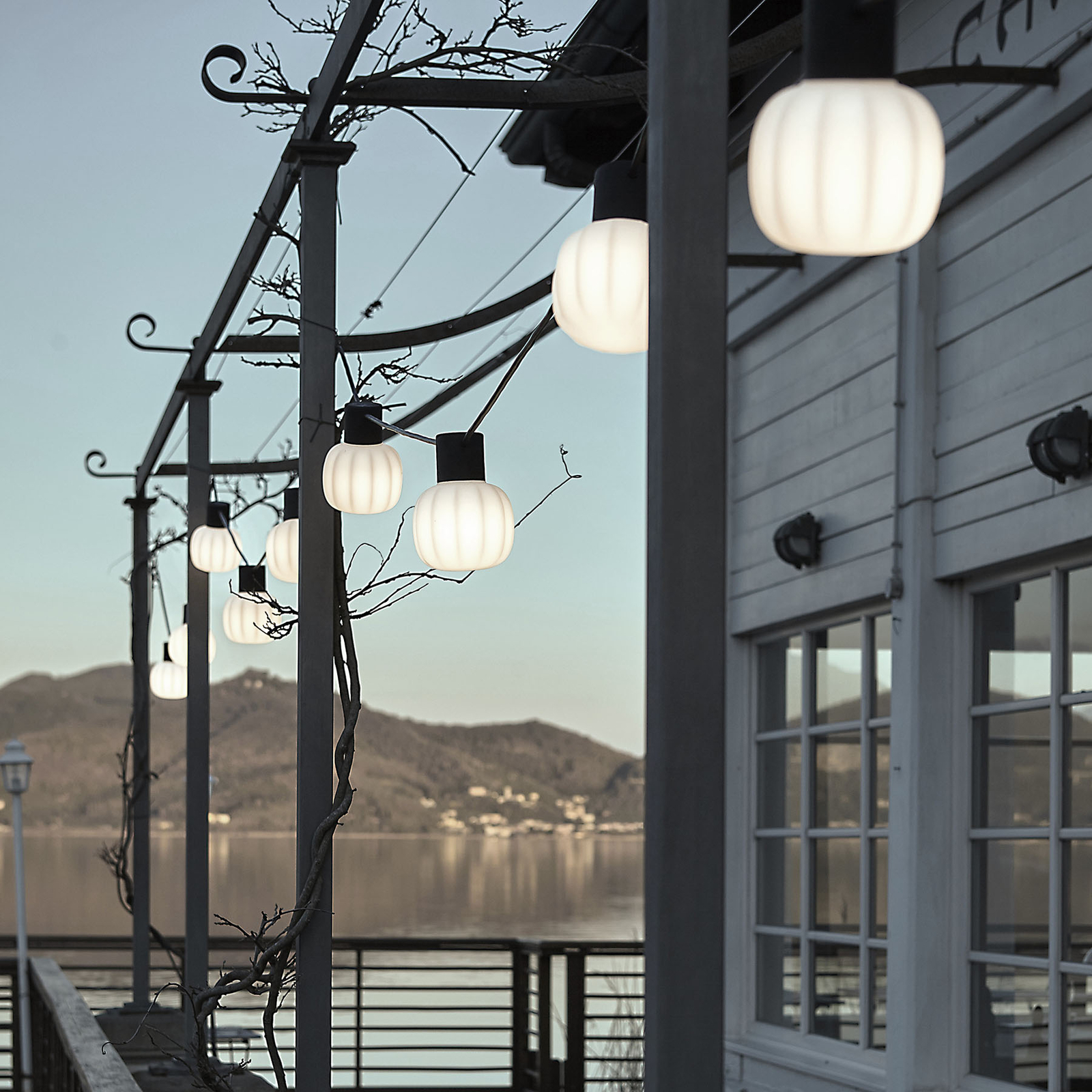 Martinelli Luce Kiki outdoor string lights 10-bulb