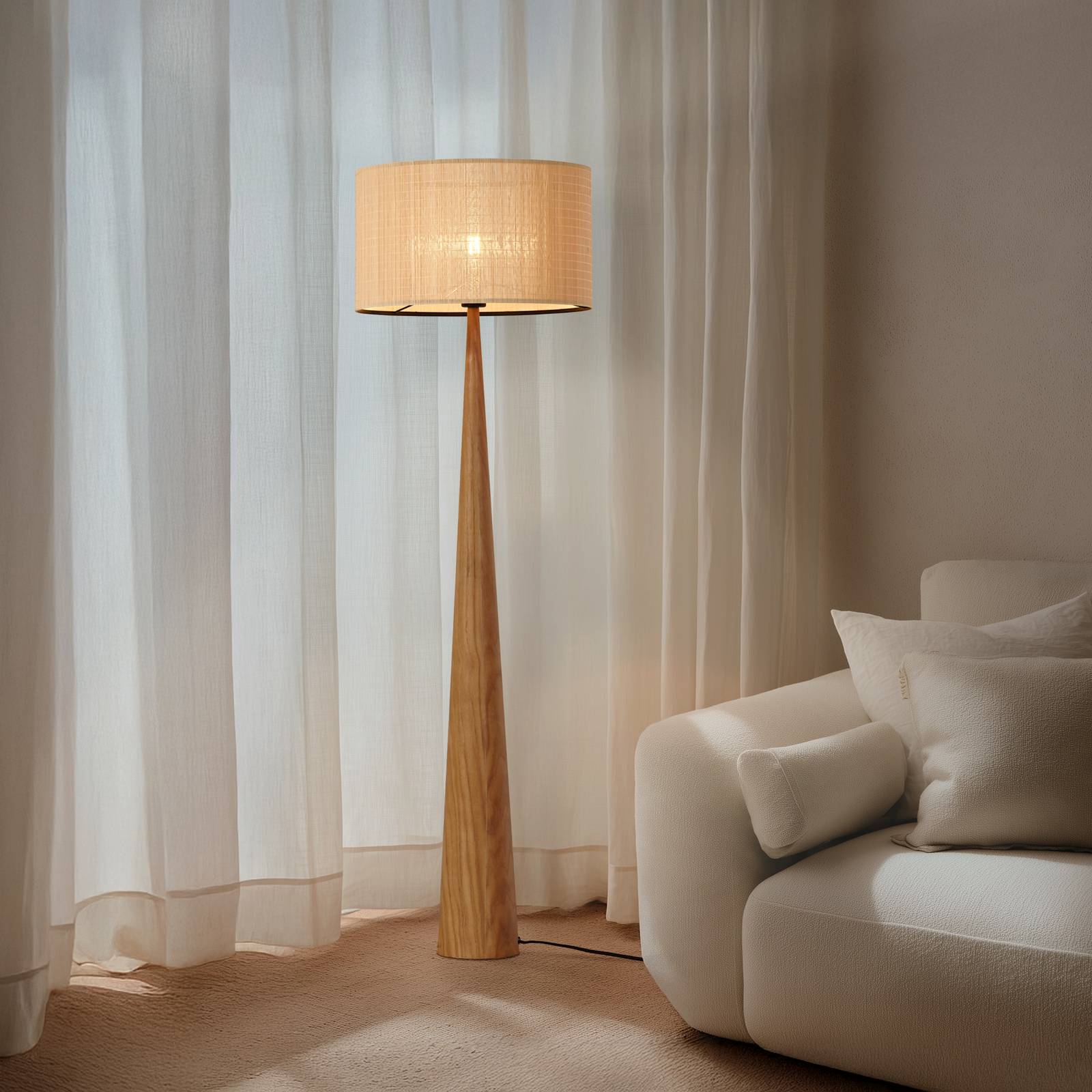 Lucande Stehleuchte Fabrena, naturfarben, Bambus, Höhe 138cm günstig online kaufen