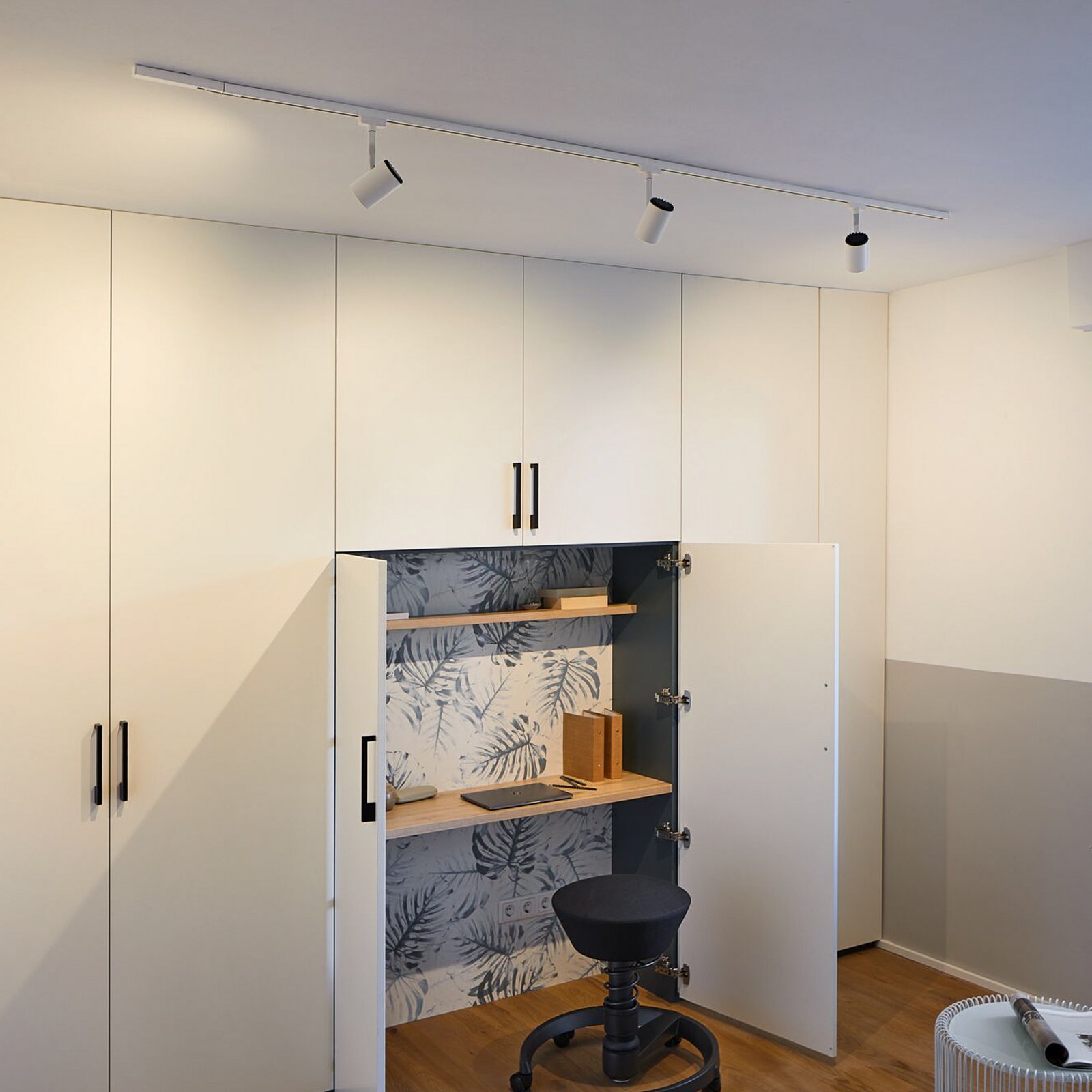 Završno napajanje URail-a, signalno bijela maks. 1000 W, uključujući završnu Završno napajanje URail-a, signalno bijela maks. 1000 W, uključujući završnu