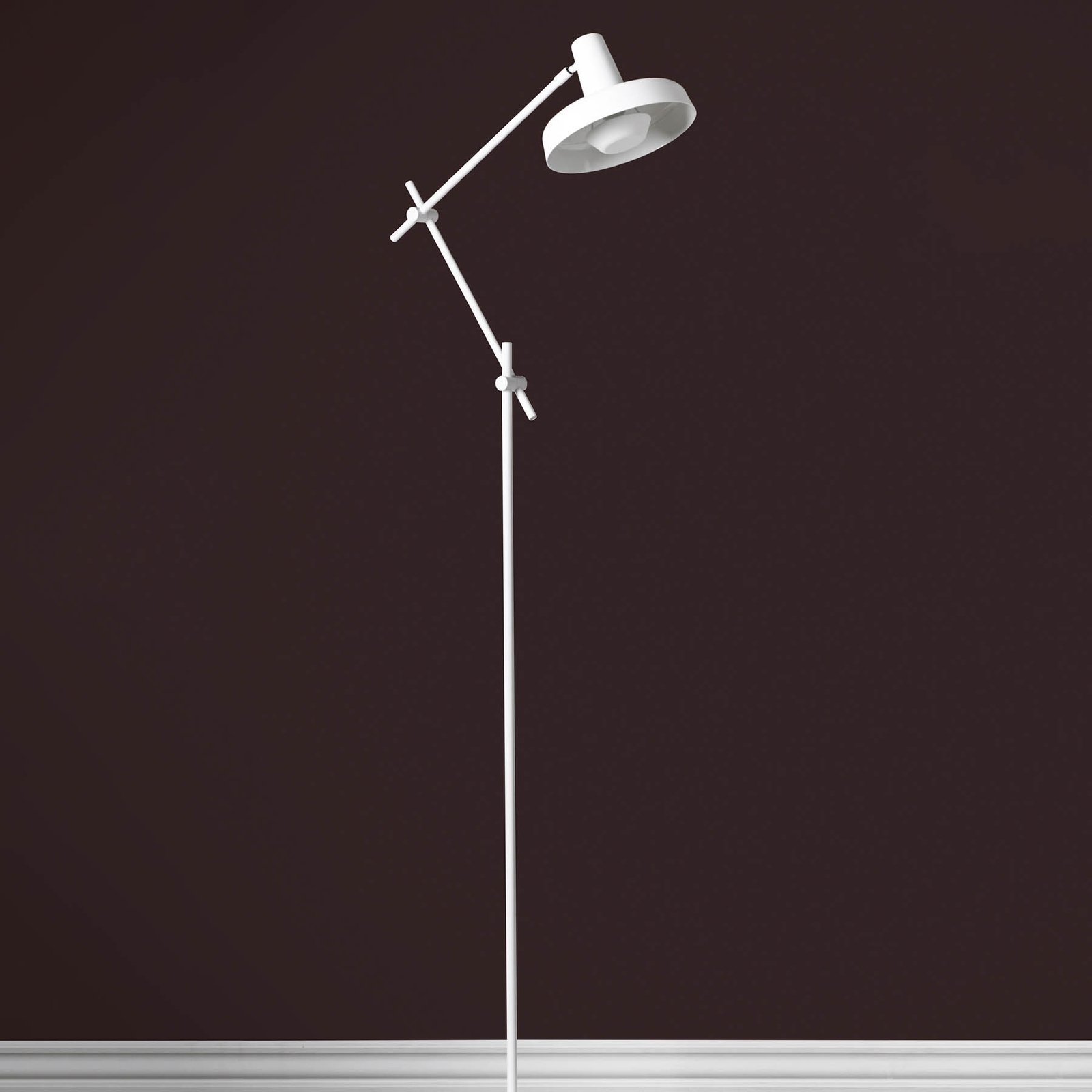 GRUPA Arigato stojaca lampa, 3-dielne rameno biela