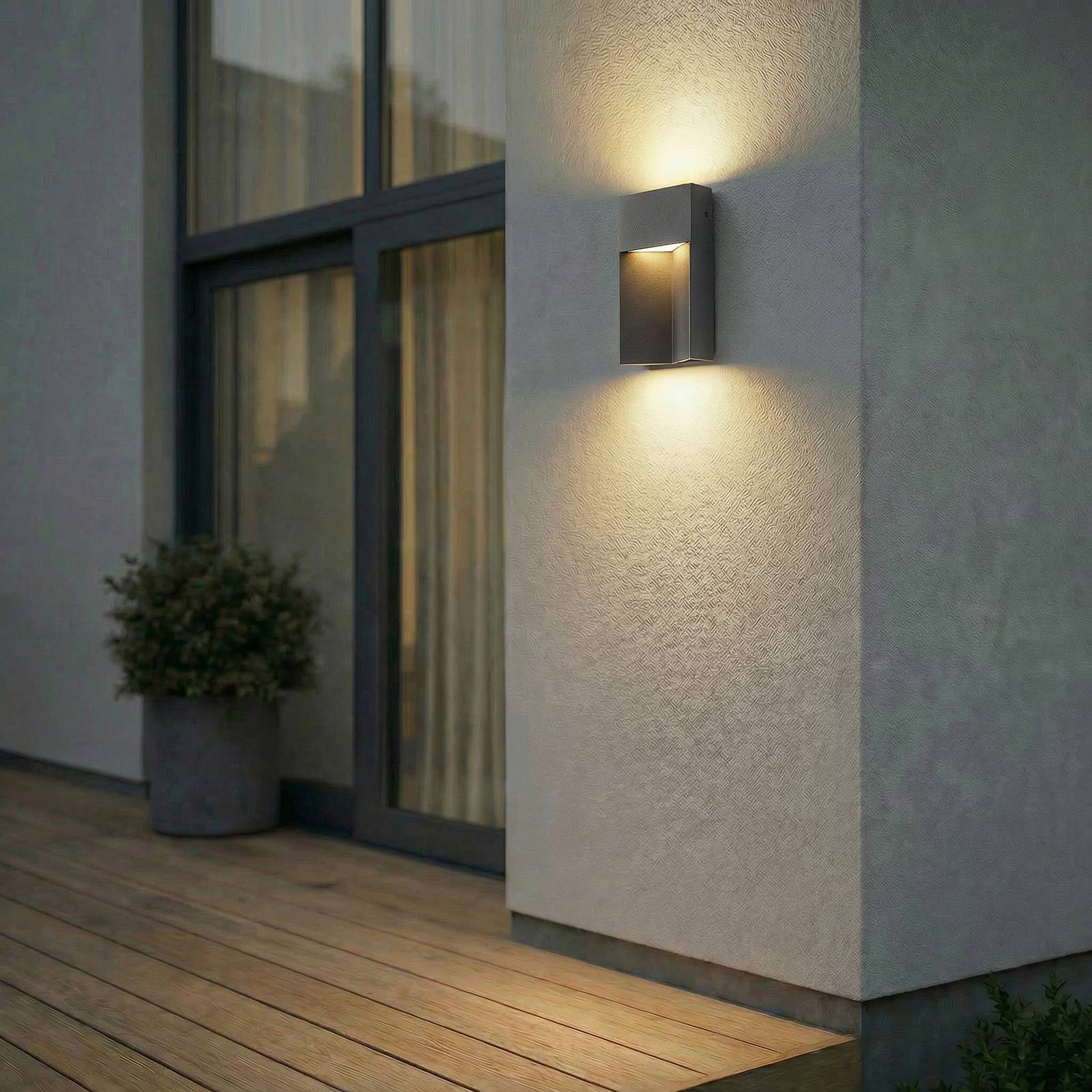 Kinkiet zewnętrzny LED Lucande Kaholo, czarny matowy, CCT, IP44