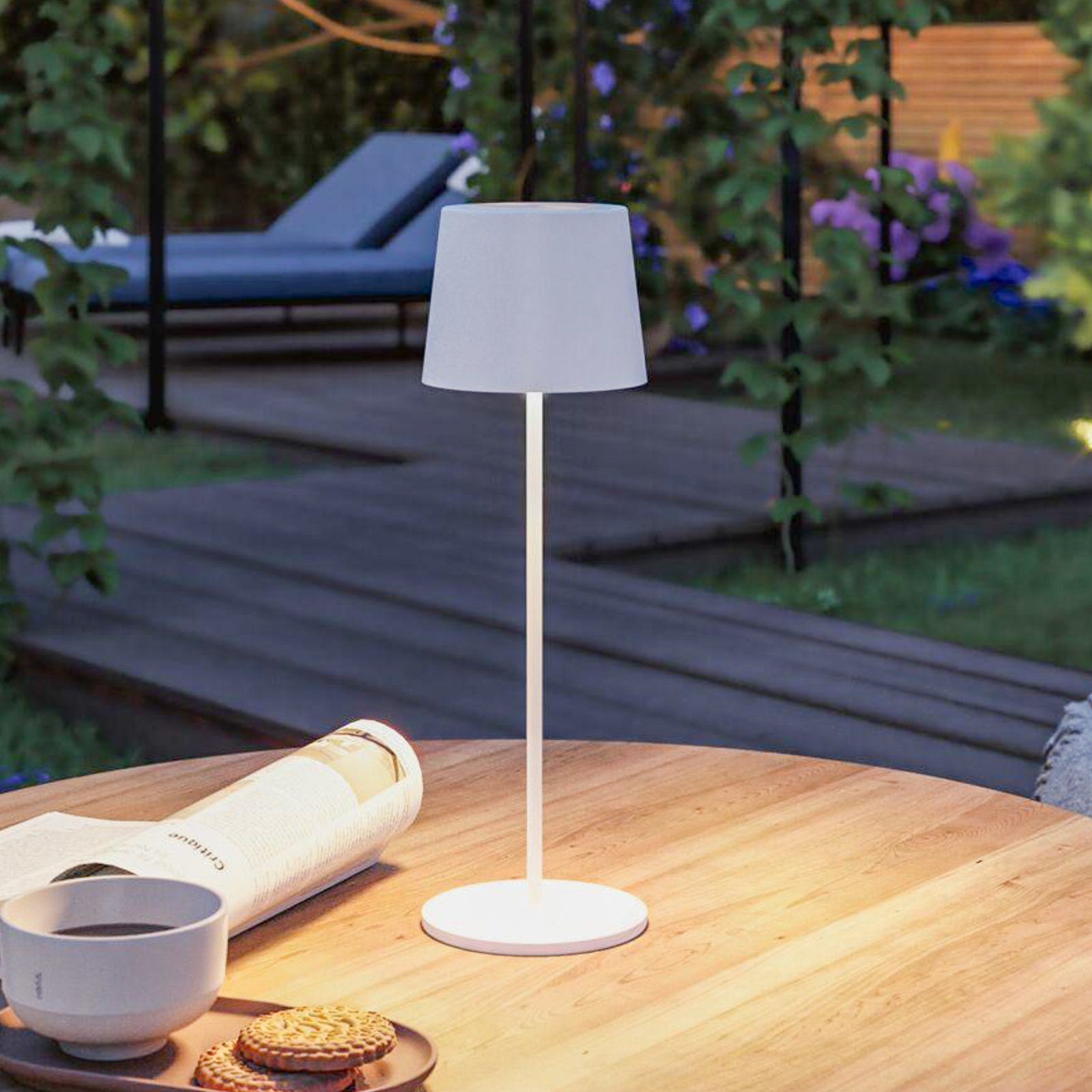 Paulmann LED rechargeable table lamp Gilo, white, plastic, IP44