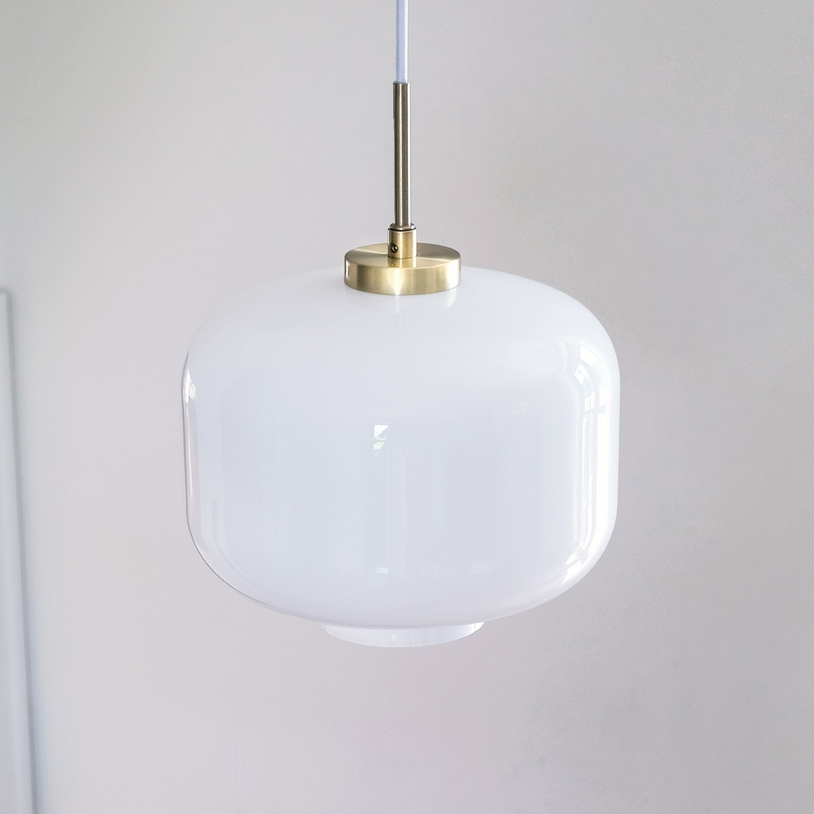 Dyberg Larsen Arp pendant light, brass suspension