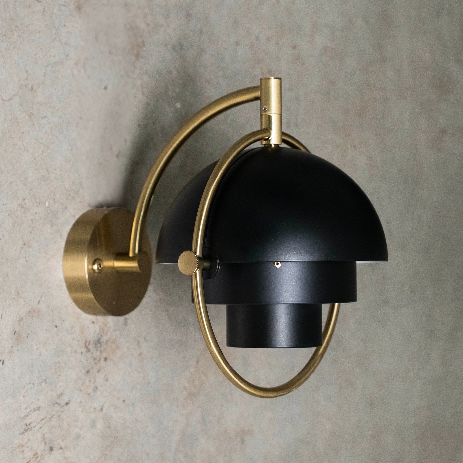 Aplique de pared Gubi Multi-Lite, negro, metal, G9