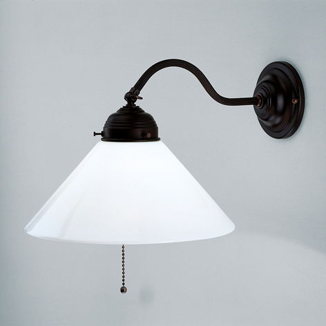 Vägglampa ALFRED med antikt utseende
