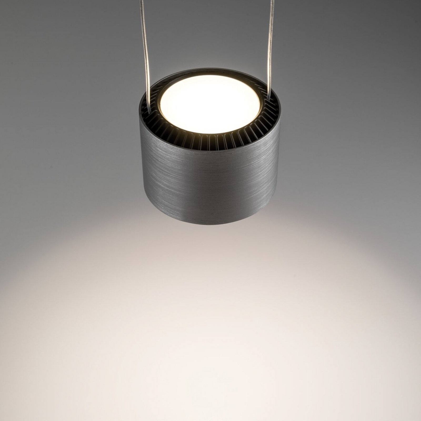 Suspension LED Paulmann Aldan, aluminium, à intensité variable, à 3 lampes. Suspension LED Paulmann Aldan, aluminium, à intensité variable, à 3 lampes.