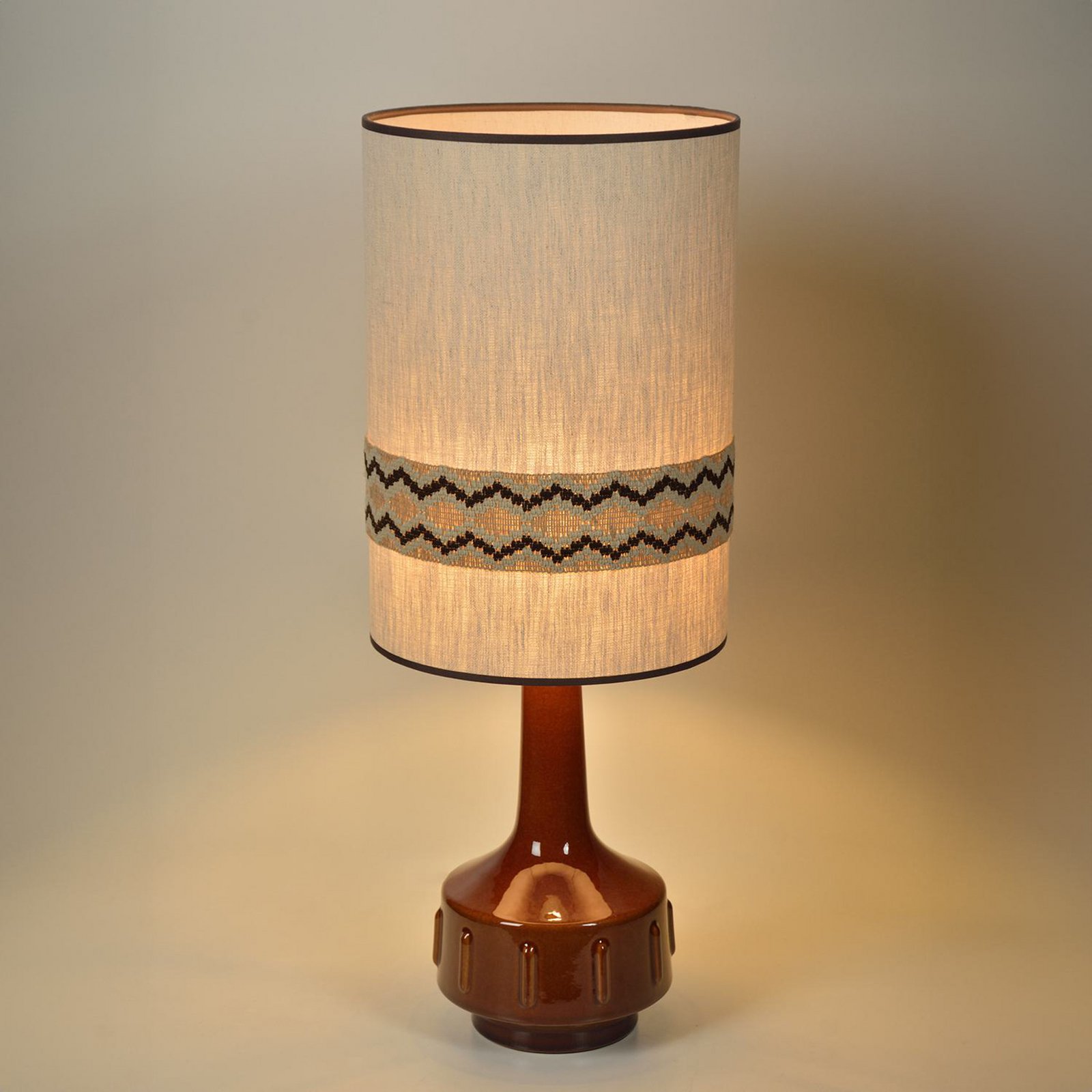 Jimmy Tischlampe braun/beige Borte Höhe 83 cm - MARKET SET