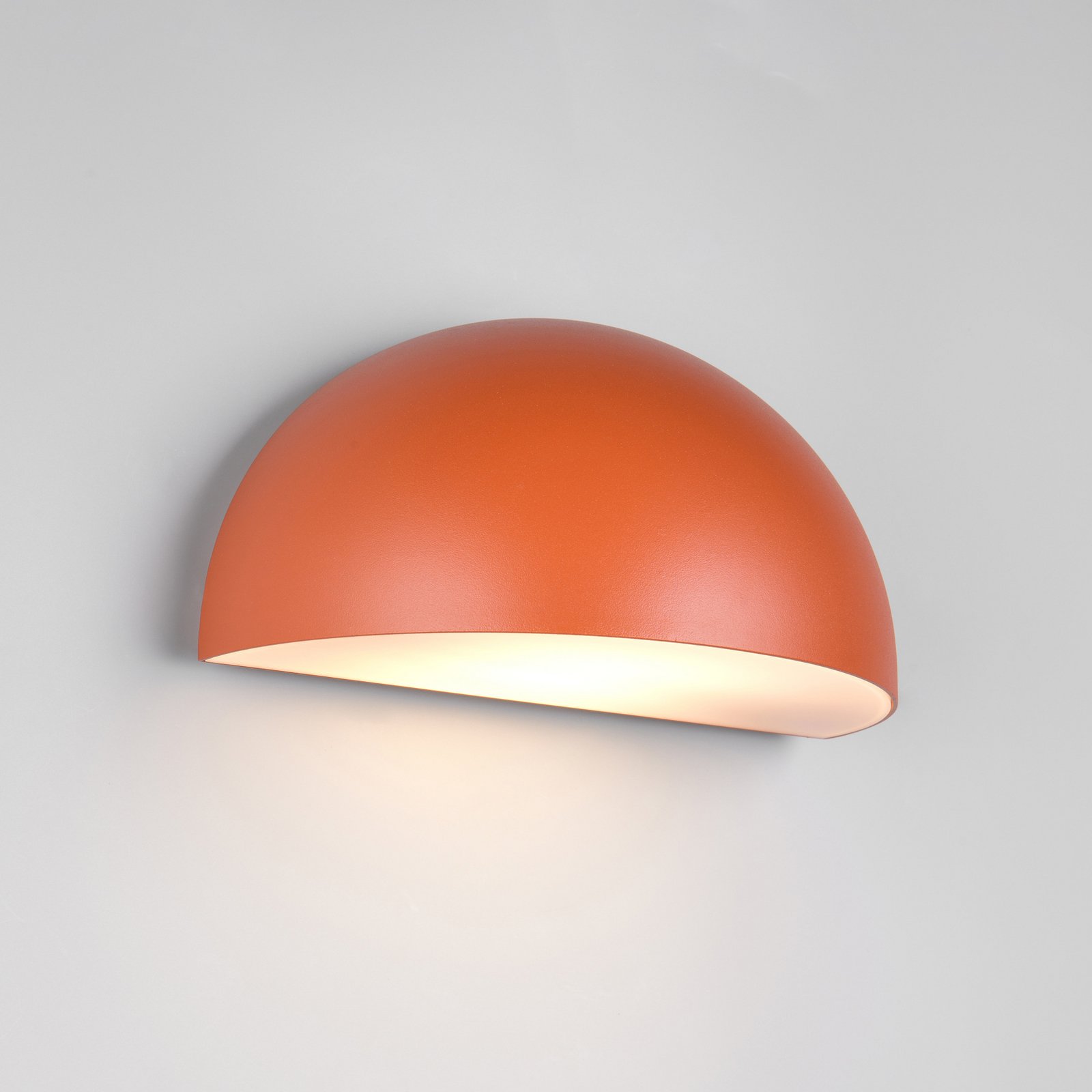 Maas outdoor wall light, apricot, die-cast aluminium, E27