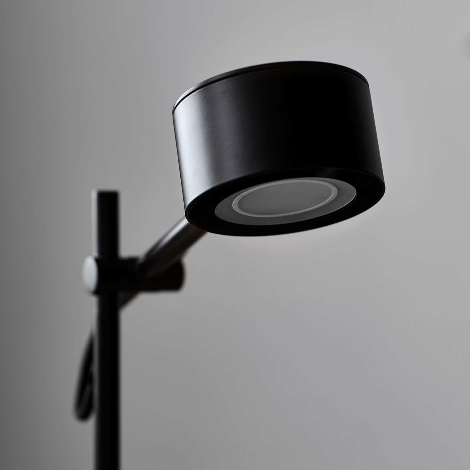 Clyde LED Gulvlampe  Black - Nordlux