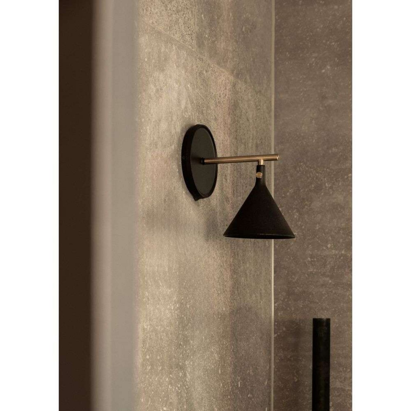 Cast Sconce Vägglampa IP44 Svart - Audo Copenhagen