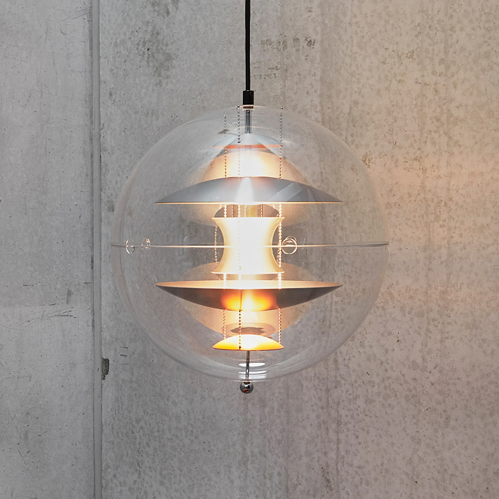 VP Globe Pendant 40 Brushed Alu - Verpan | Buy online