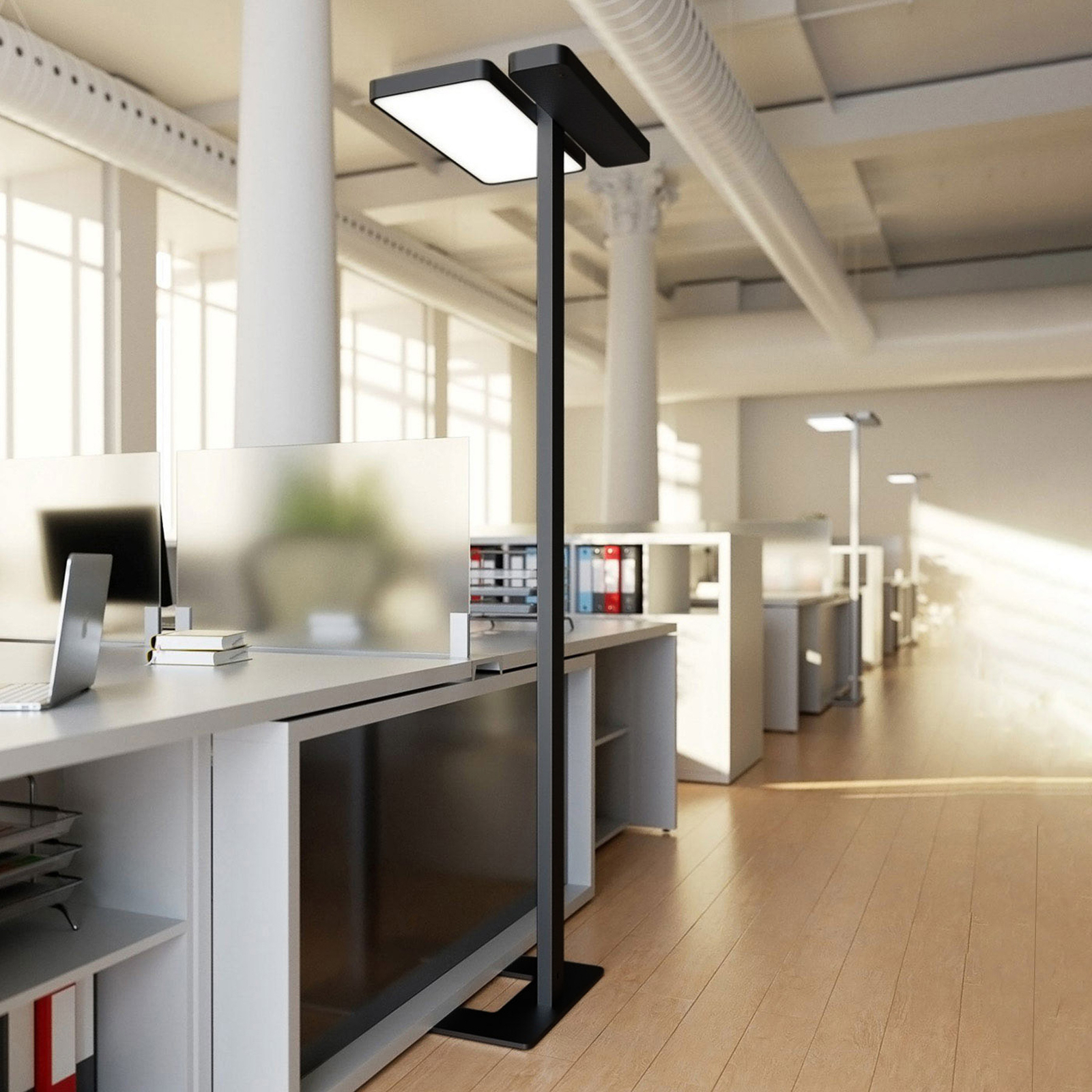 Candeeiro de pé de escritório Arcchio Aila LED, preto, sensor de luz do dia