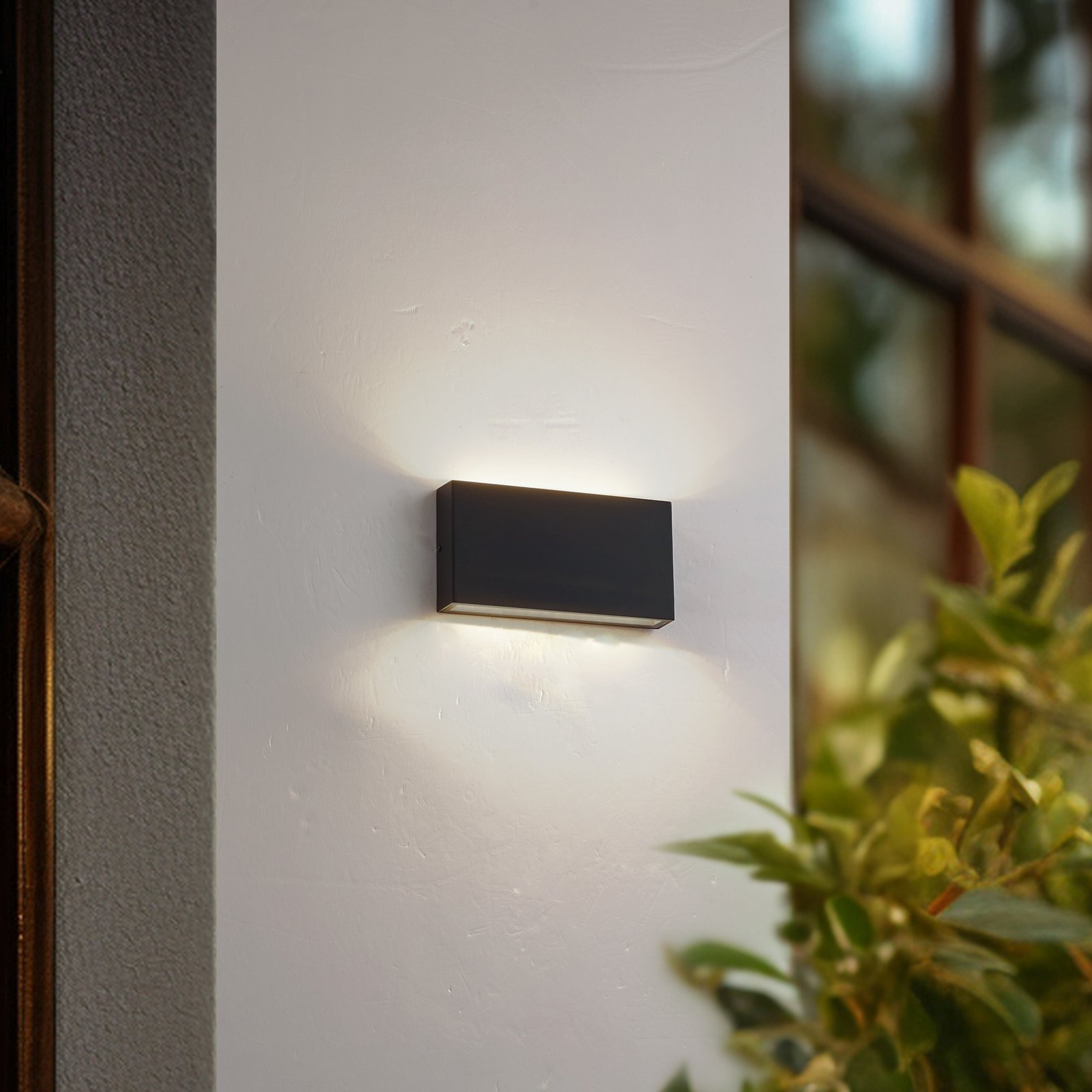 Jarte LED vonkajšie nástenné svietidlo 17 cm čierne kovové IP54 - Lindby
