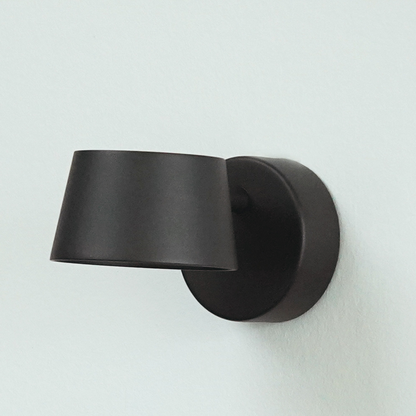Direction Short LED-væglampe, sort, 9 cm, touch-dæmpning, Antidark