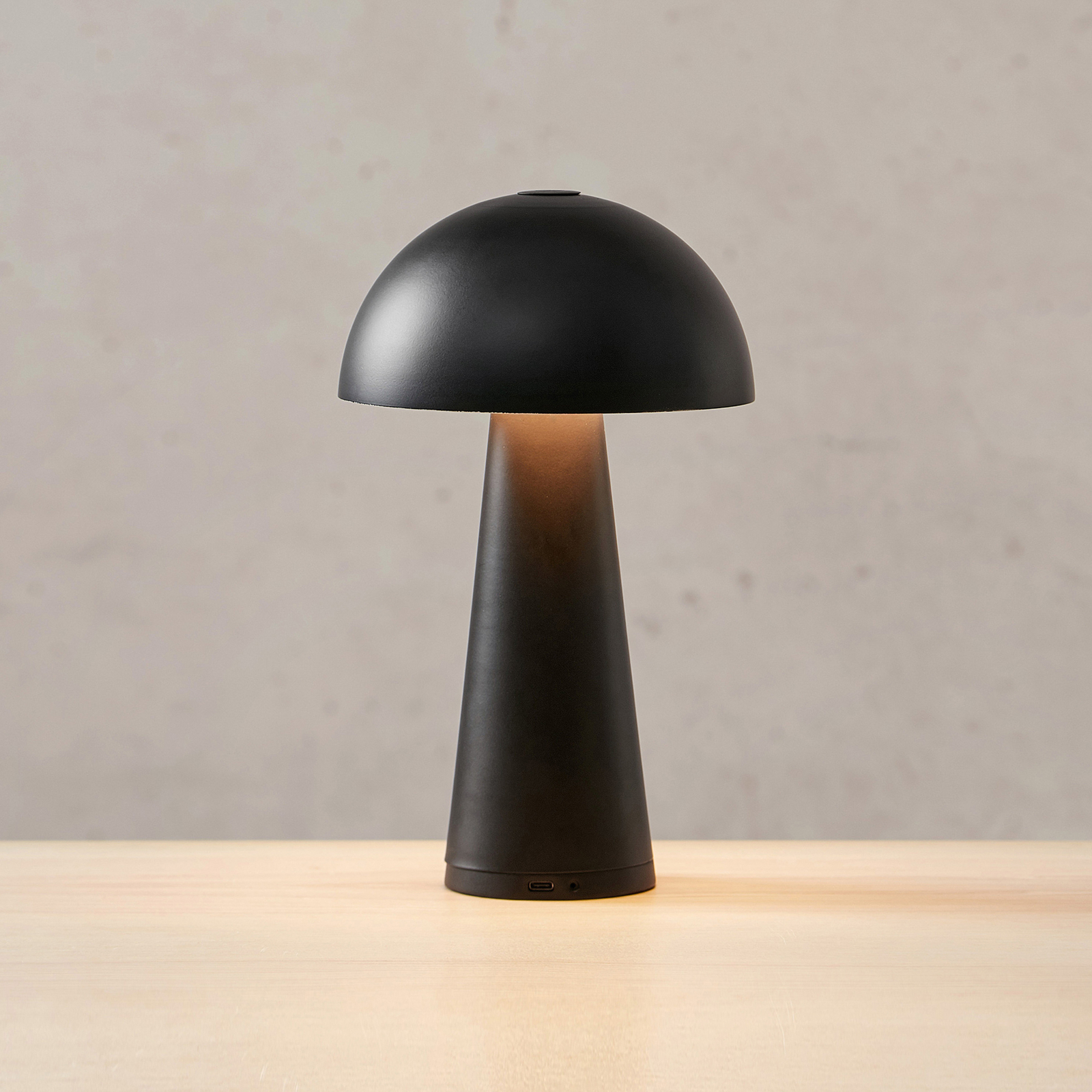 Акумулаторна настолна лампа Fungi за външна употреба, черна