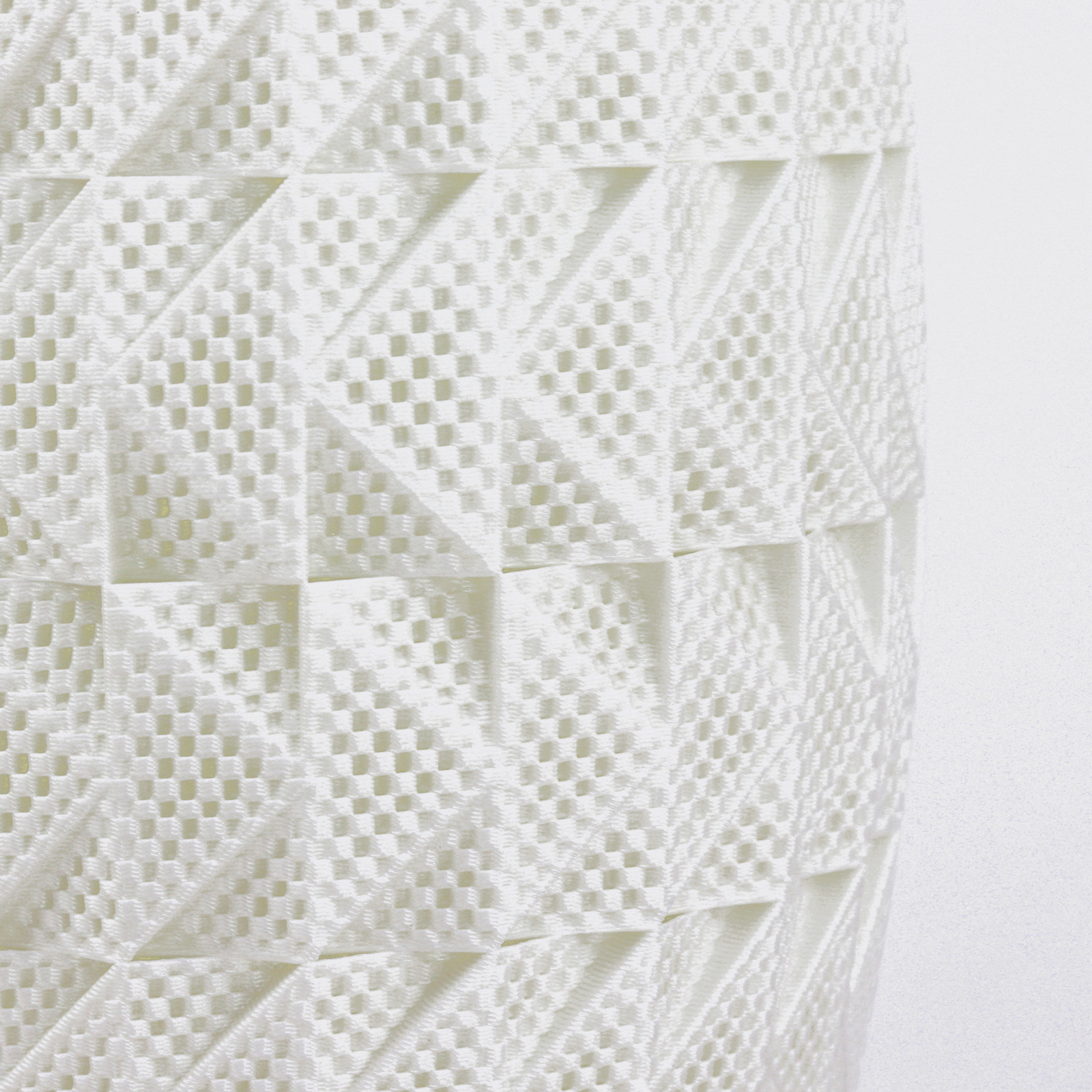 Fraktal bordlampe laget av biomateriale, silke, 65 cm
