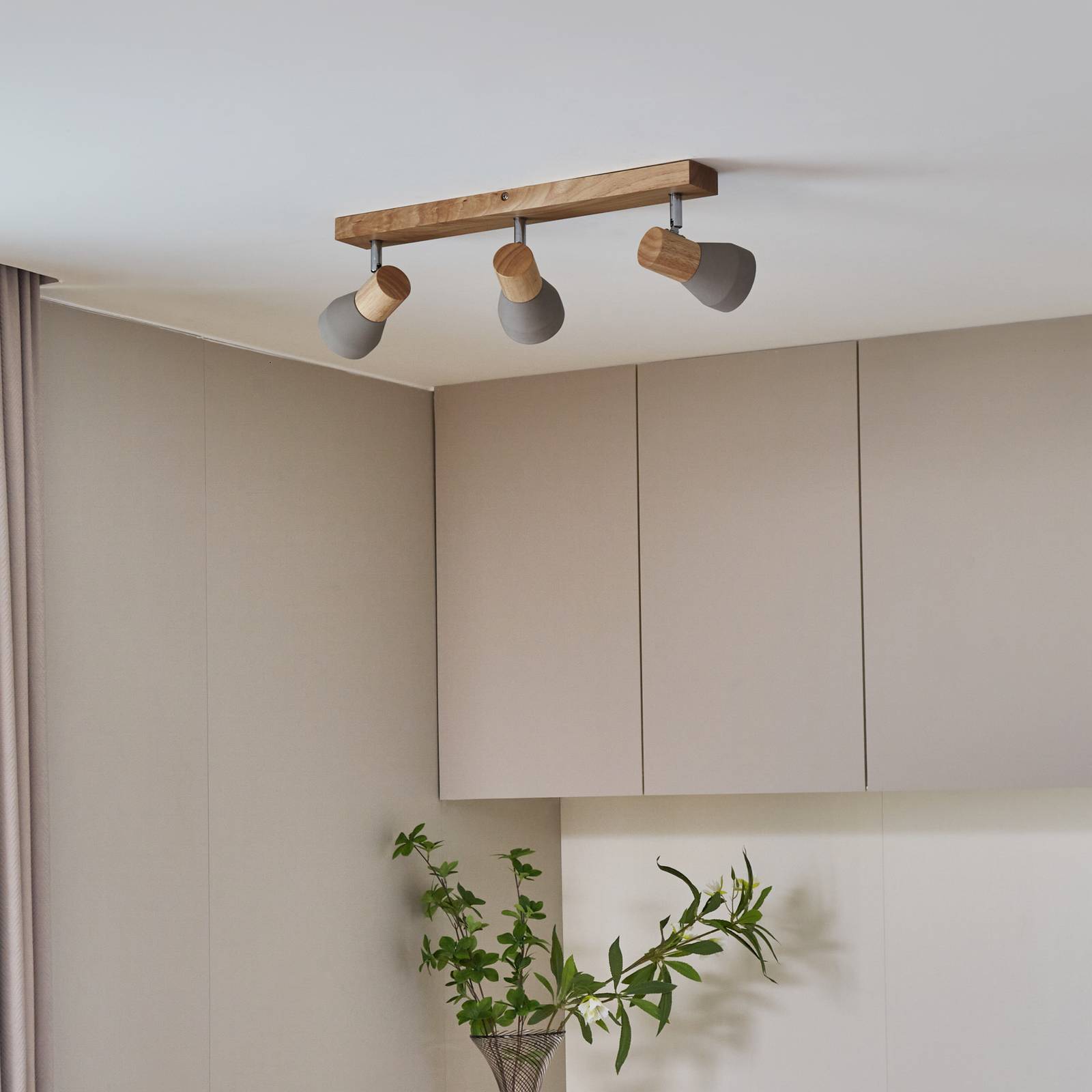 Photos - Spotlight Lindby Filiz , 3-bulb, 47 cm long, wood, concrete 